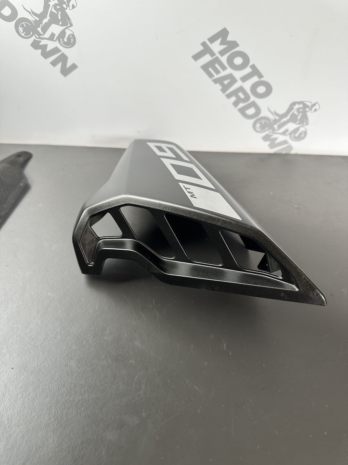 Yamaha MT-09 2017 - 2020 Air Input Left Fairing BS2-2137W-00 MT09 Left Fairing