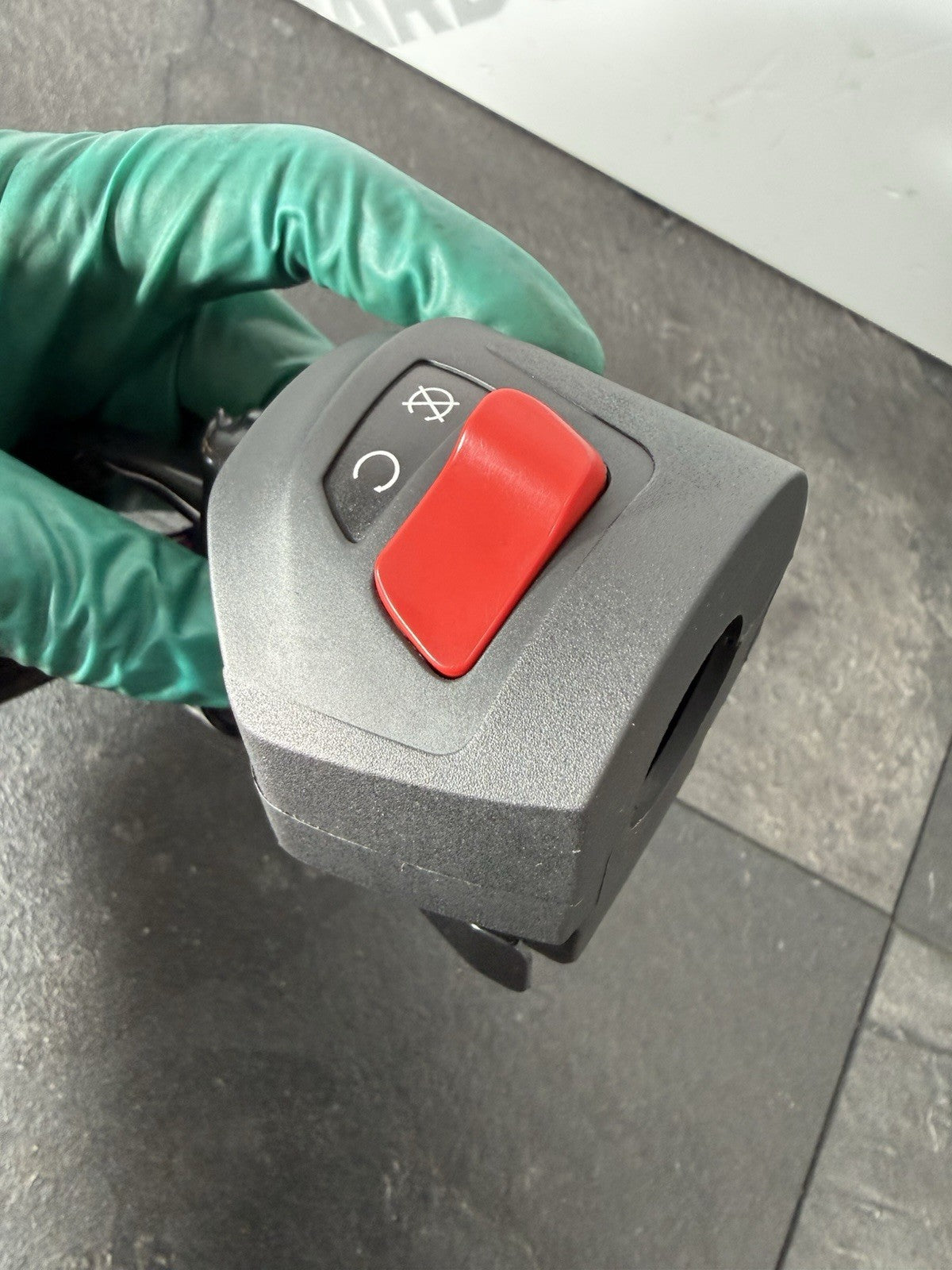 667c6068-266b-4a36-93c6-29f9c0ea87b7