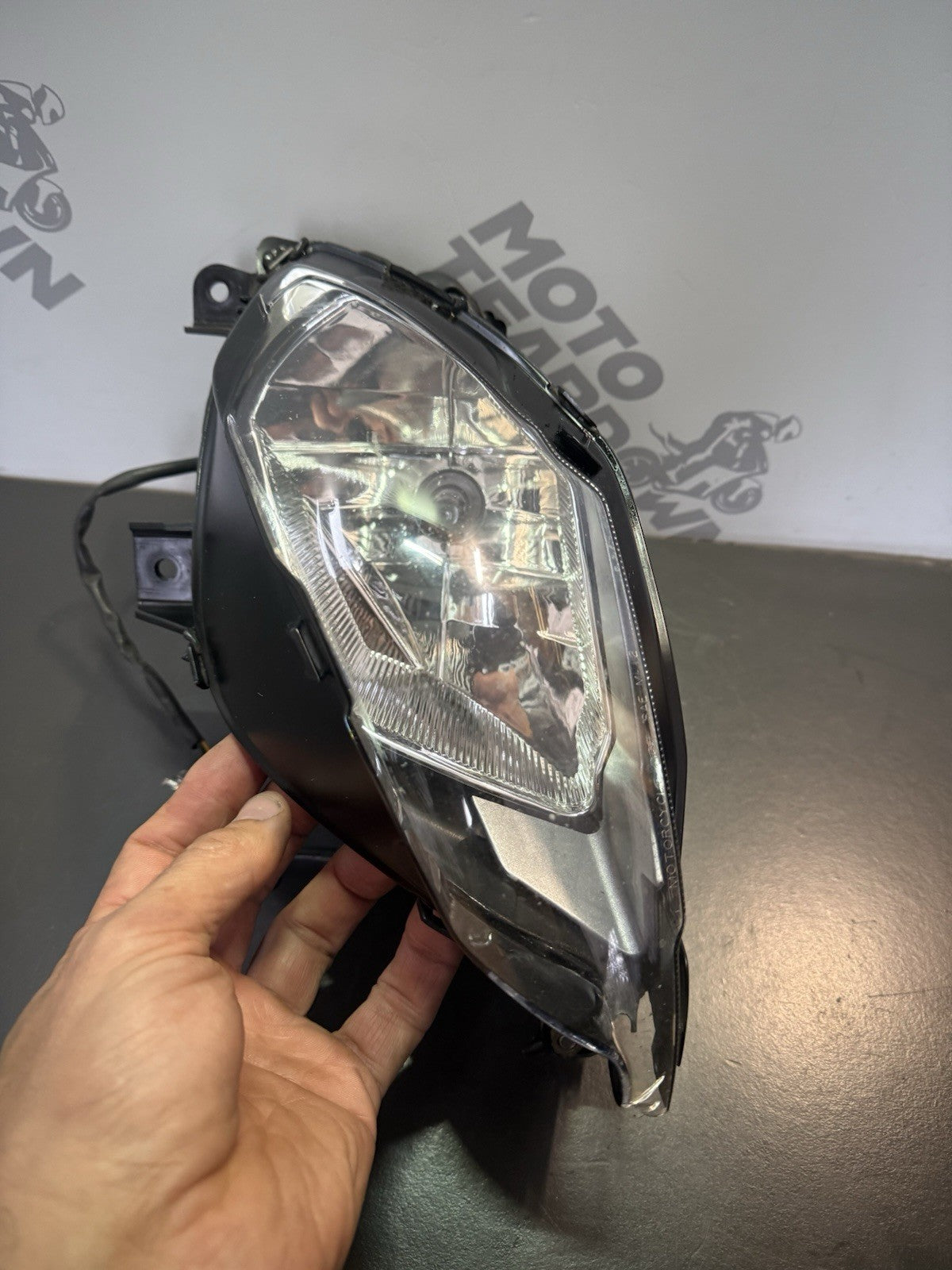 bf6e8d6e-7f81-401e-8ee7-484de908ab11