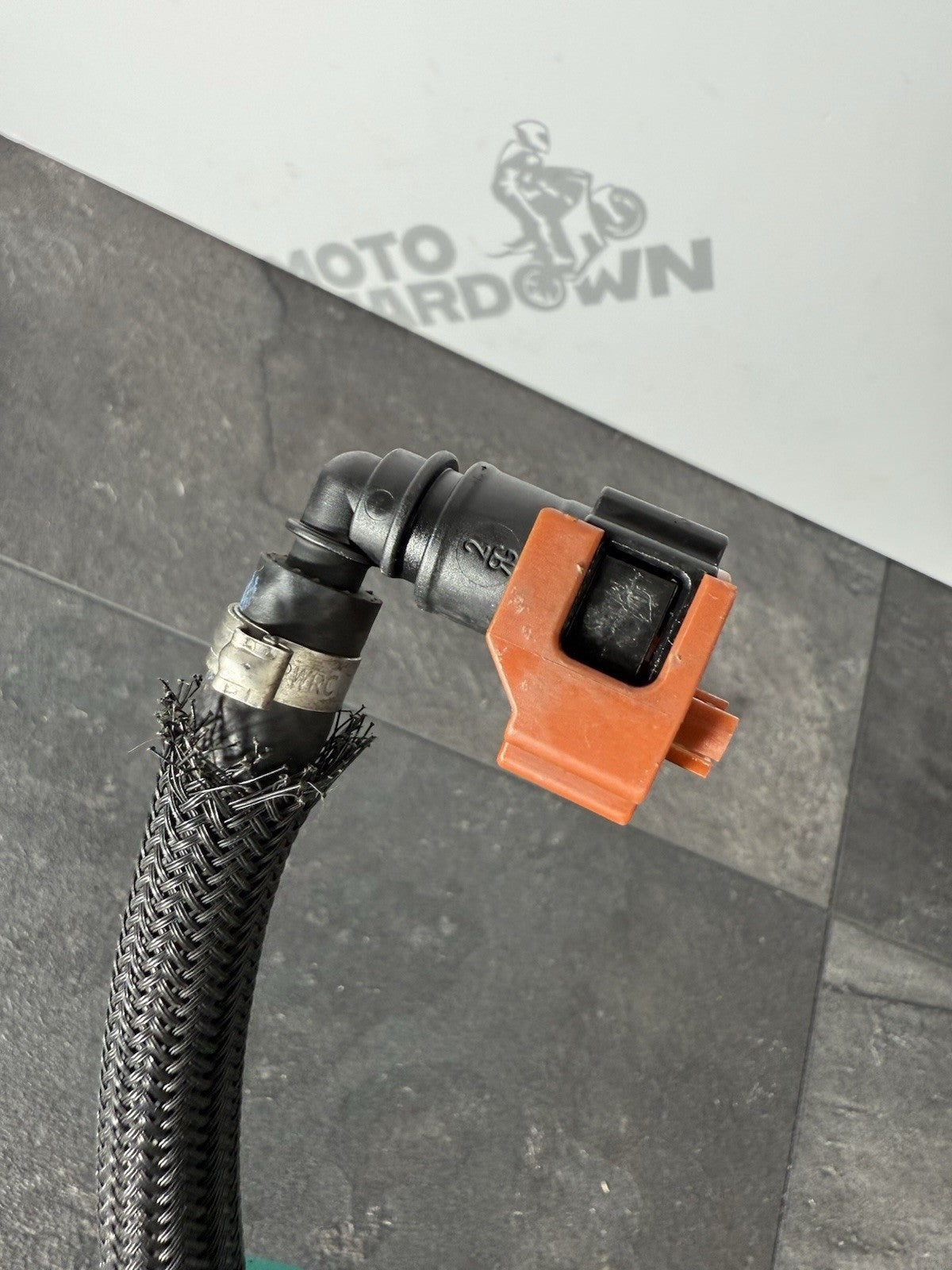 8b1db9a8-5e0d-4e89-b12d-6f47770507a7