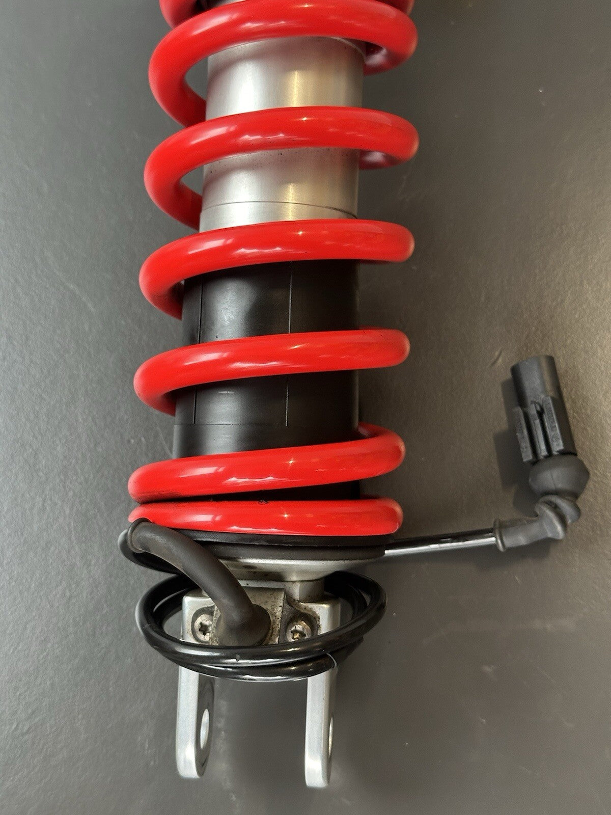 BMW S1000R rear shock absorber 8545860 BMW S1000R Rear Shock 2014-2020 UK ONLY
