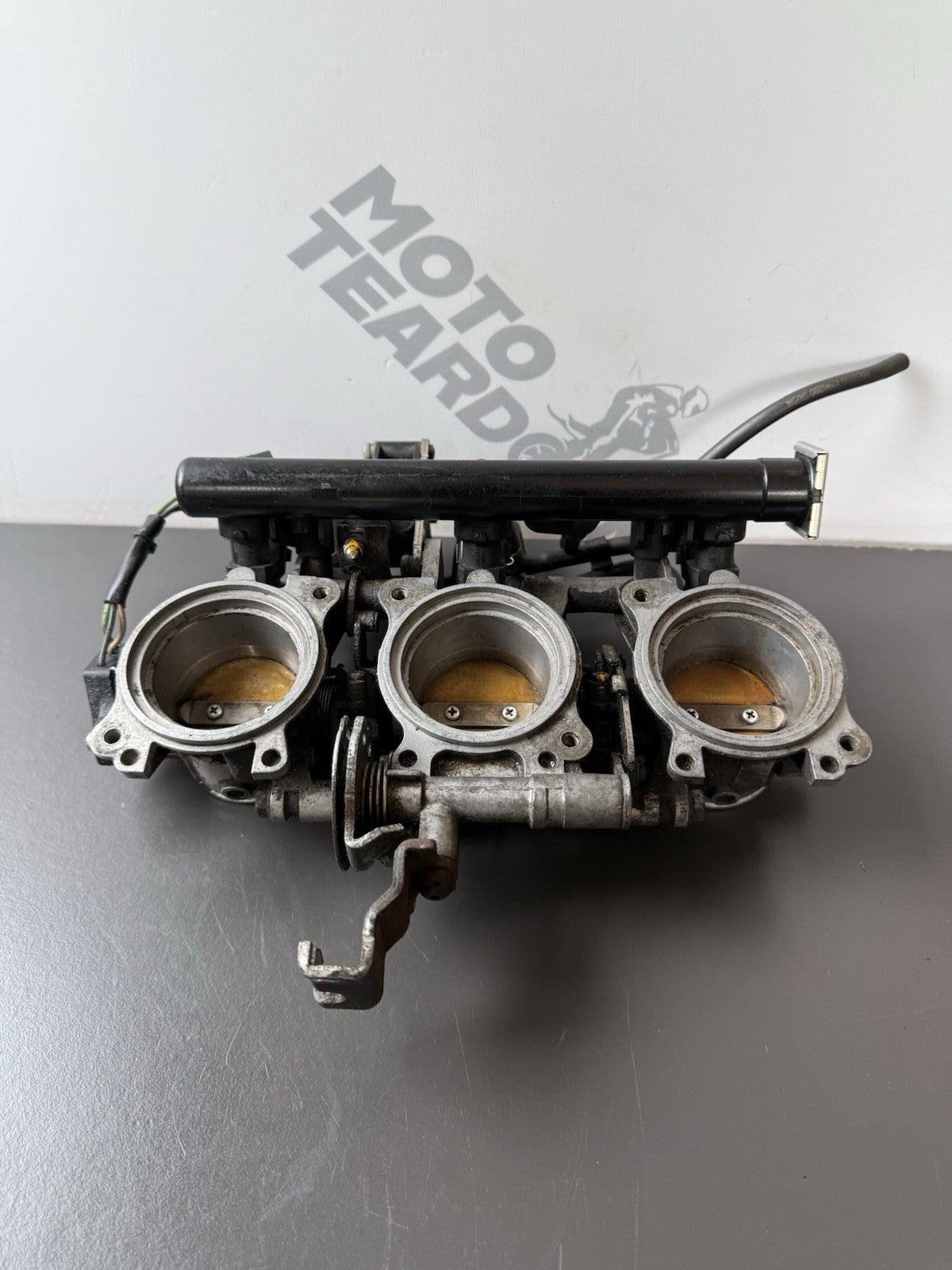 Triumph Street Triple 675R throttle bodies & fuel injectors 2013 - 2017 OEM