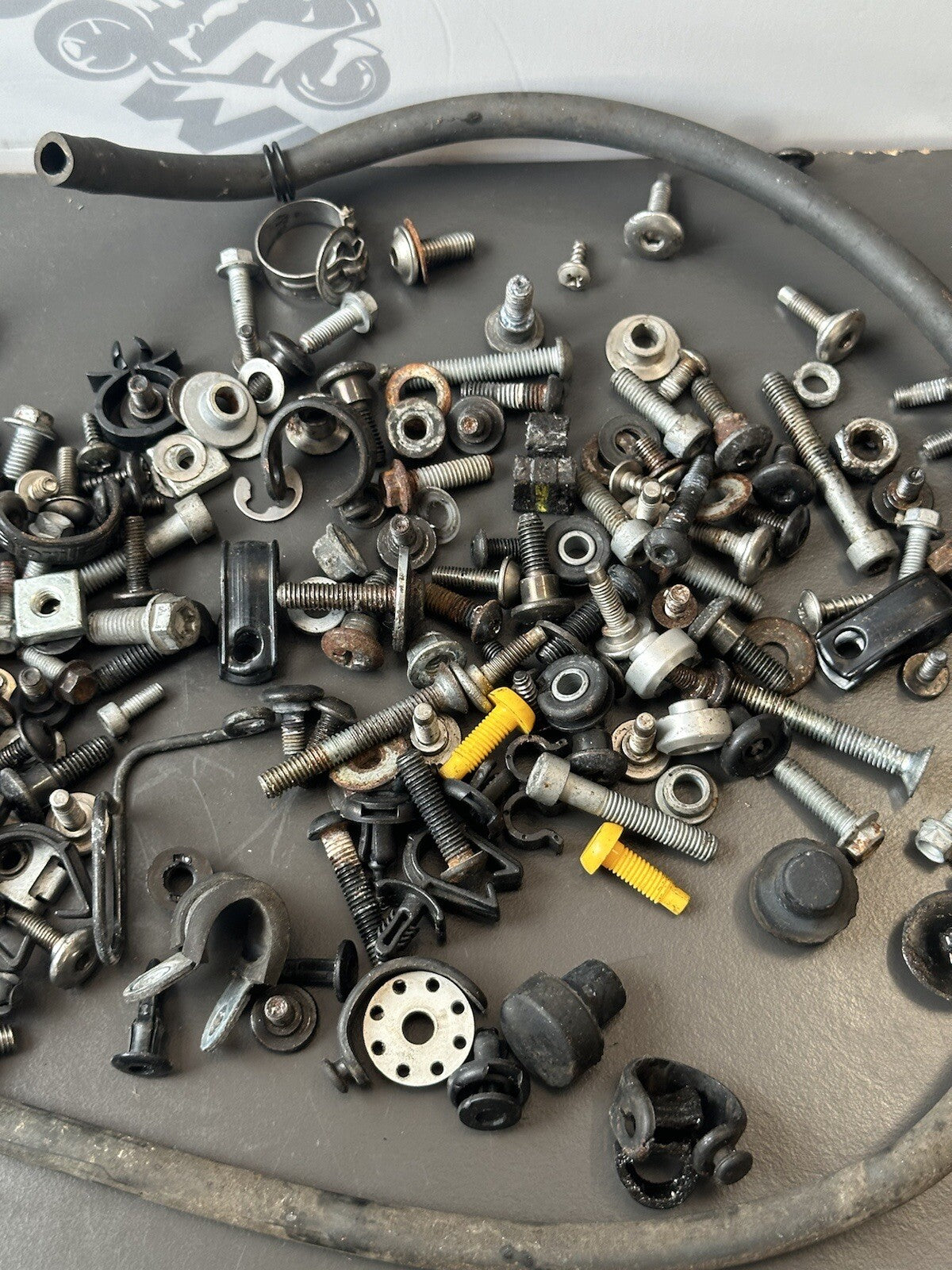 Aprilia Tuono V4 1100 Job Lot Bolts Screws Clips Fixings RSV4 2017 Tuono Job Lot