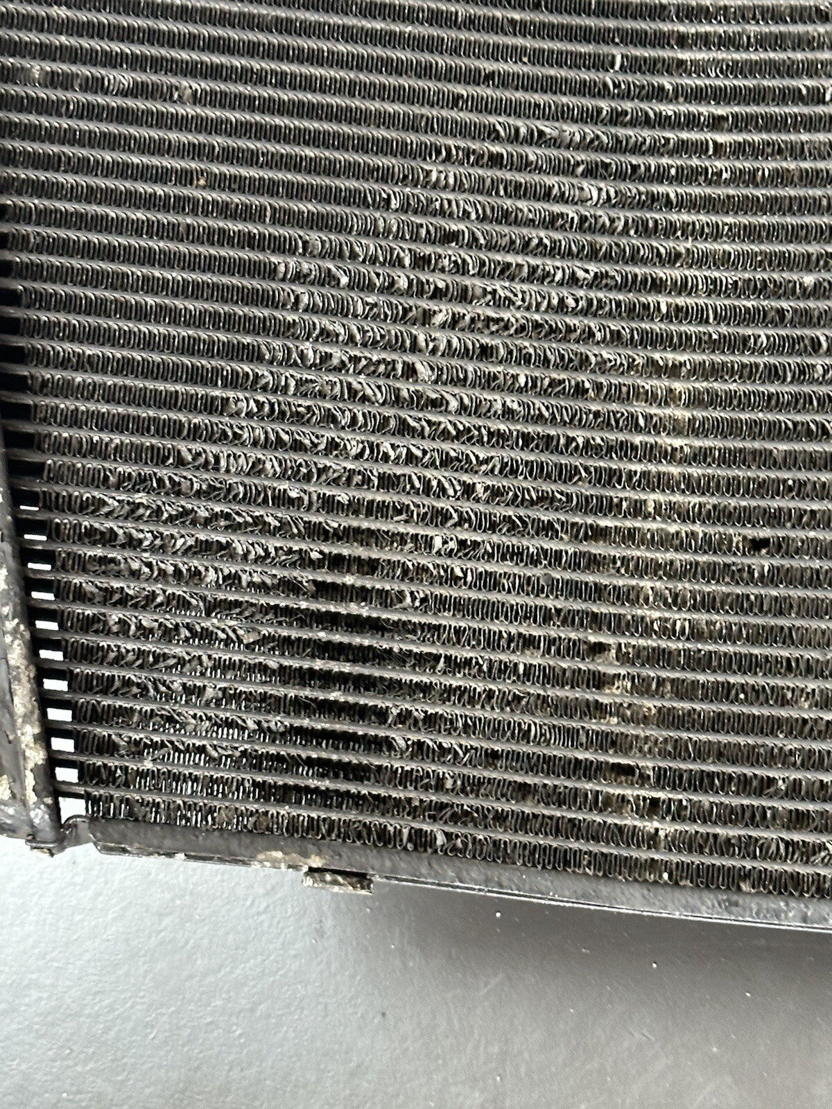 Suzuki GSXR 1000 Radiator Coolant Rad 2009-2016 Only 33,787 Miles OEM Radiator