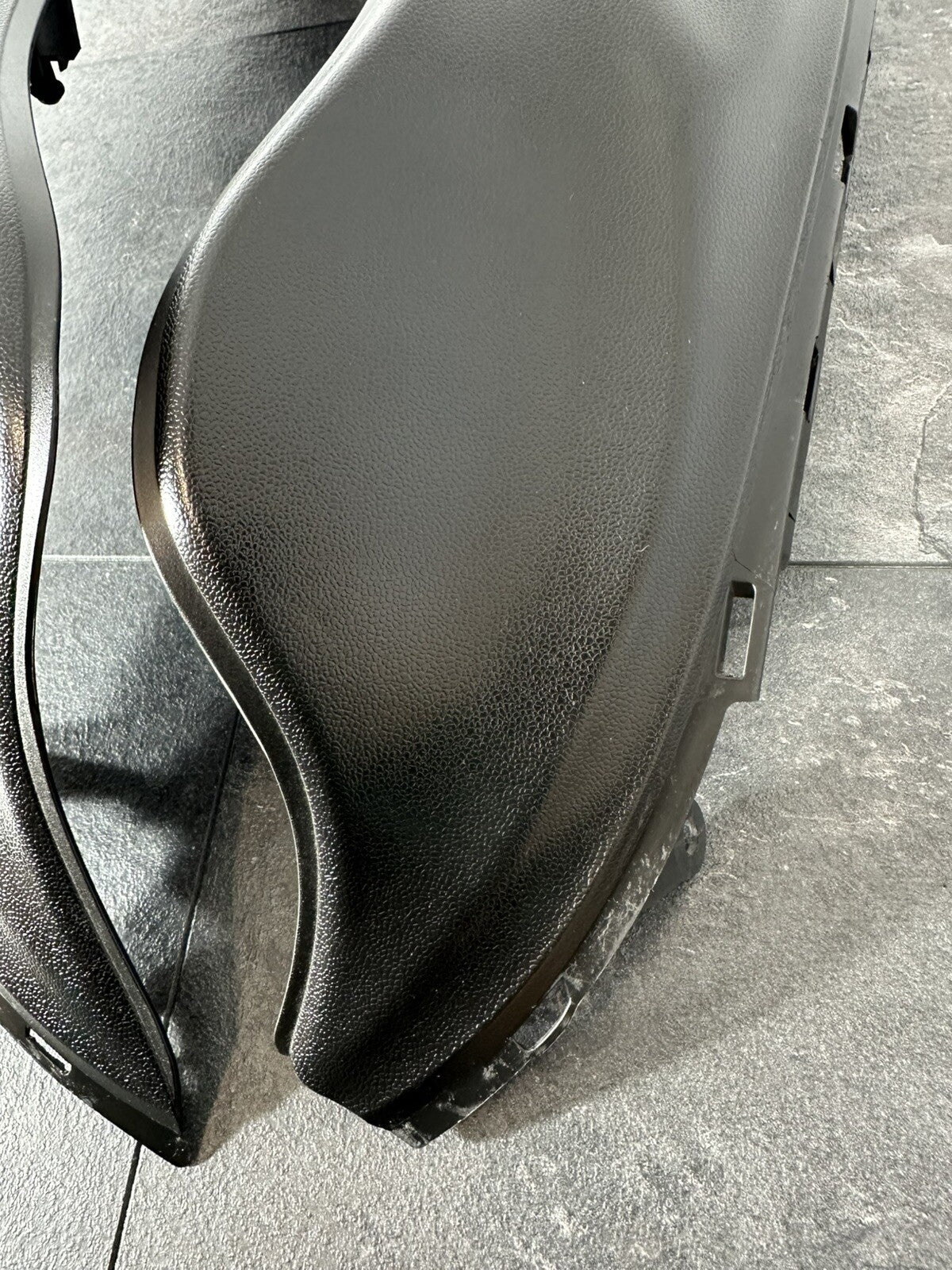 Suzuki GSXR 1300 2016 HAYABUSA Side Fairing Infill Tank Panels 18408 Miles OEM