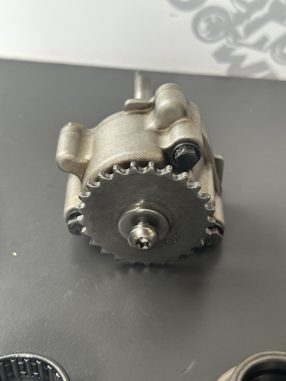 Triumph SPEED TRIPLE 1050 2011-2015 Oil Pump Speed Triple Oil Pump 2011-2015 OEM