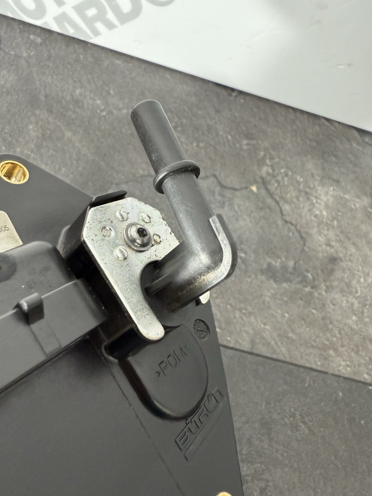 6903f932-3468-4039-87d4-d12e9ddc80eb