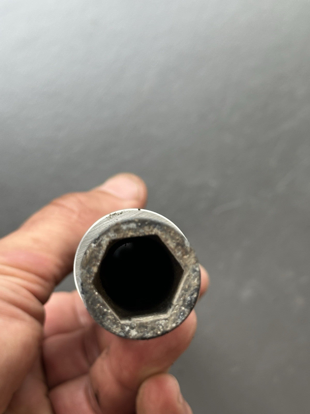 TRIUMPH STREET TRIPLE 765R 765RS FRONT WHEEL SPINDLE AXLE Front Spindle 2017-19