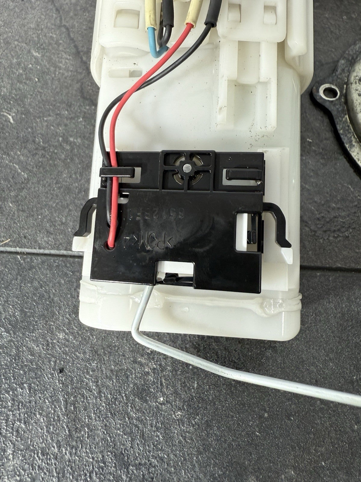 198d3a27-8564-4aee-a952-71090aa68728