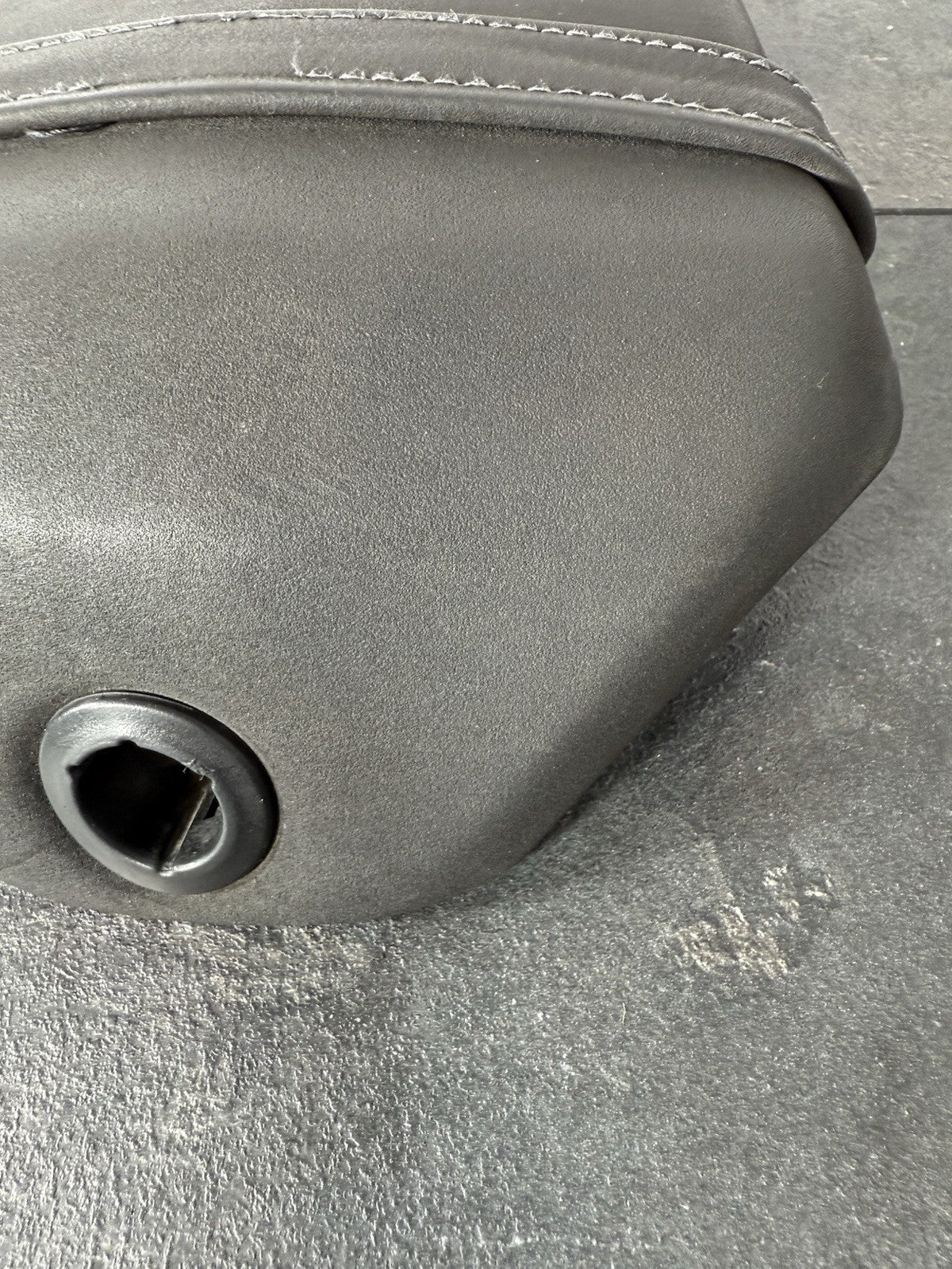 Yamaha YZF R125 R 125 2014 Seat Pillion Seat Rear Seat 26983 Miles 2008-2018 OEM