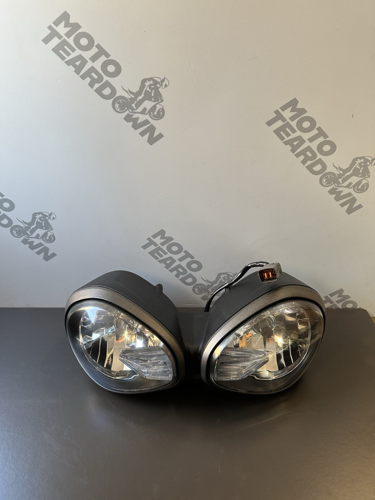 Triumph Street Triple 765R Genuine Headlamp 765 Headlight OEM T2701345 SCUFFED