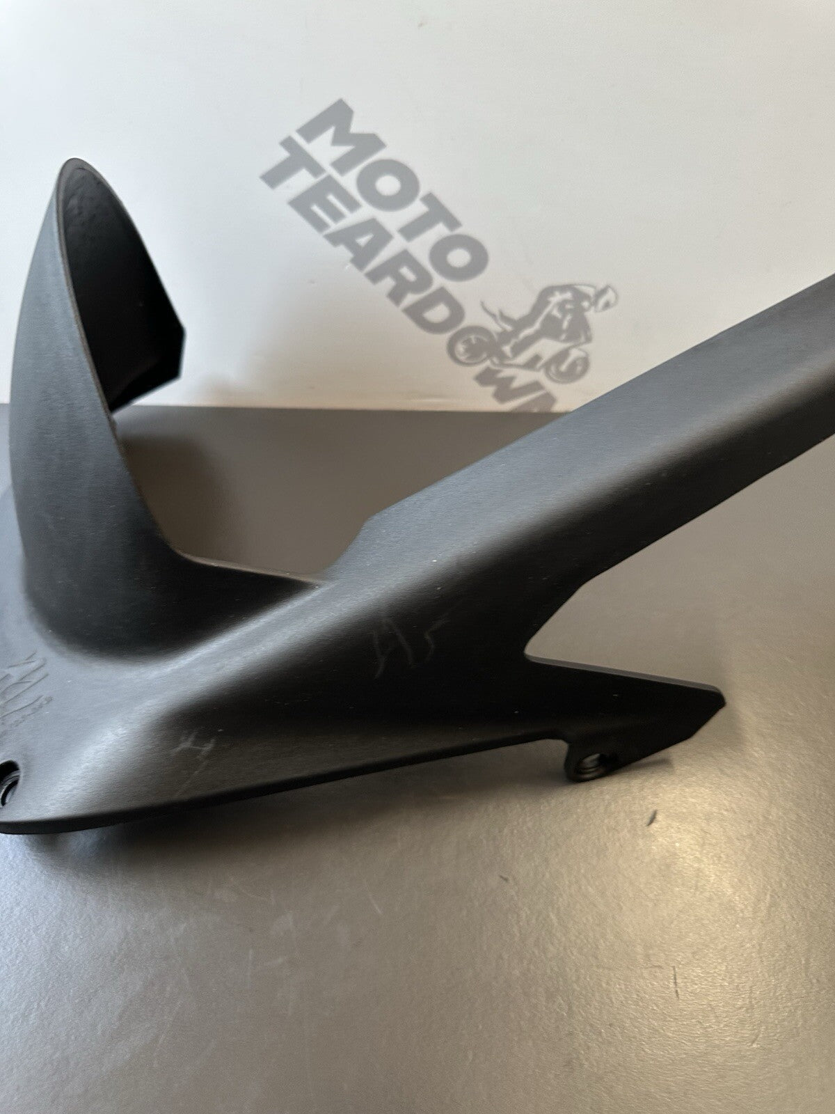 KTM 125 Duke Rear Hugger Mudguard KTM 125 DUKE REAR MUDGUARD CHAIN GUARD 2024-25
