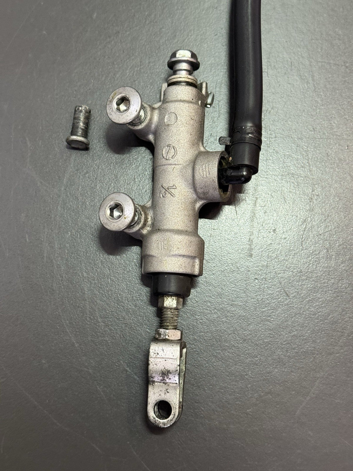 c2ff48d3-d5a3-48d3-ab0e-2e2a2255bc8c