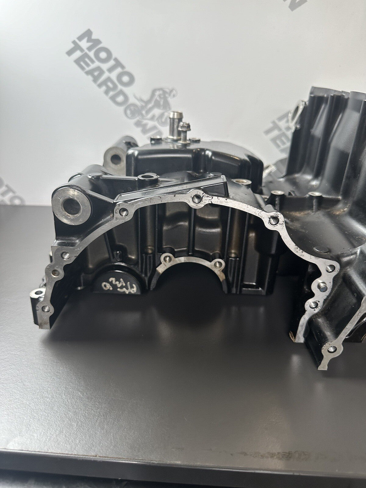 TRIUMPH SPEED TRIPLE 1050 2011 - 2015 ENGINE UPPER CRANK CASE Top Crank Case