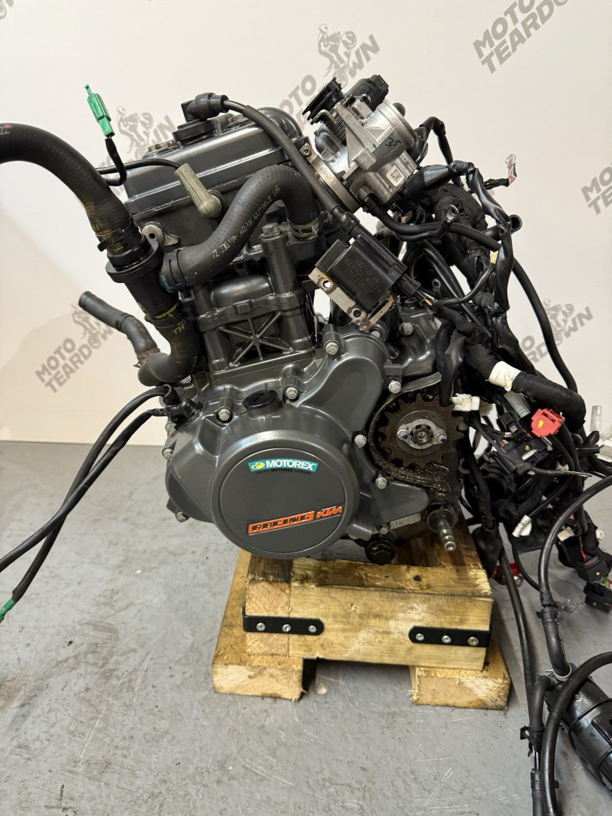 210d2633-d006-4b36-8467-ebe966124f3d