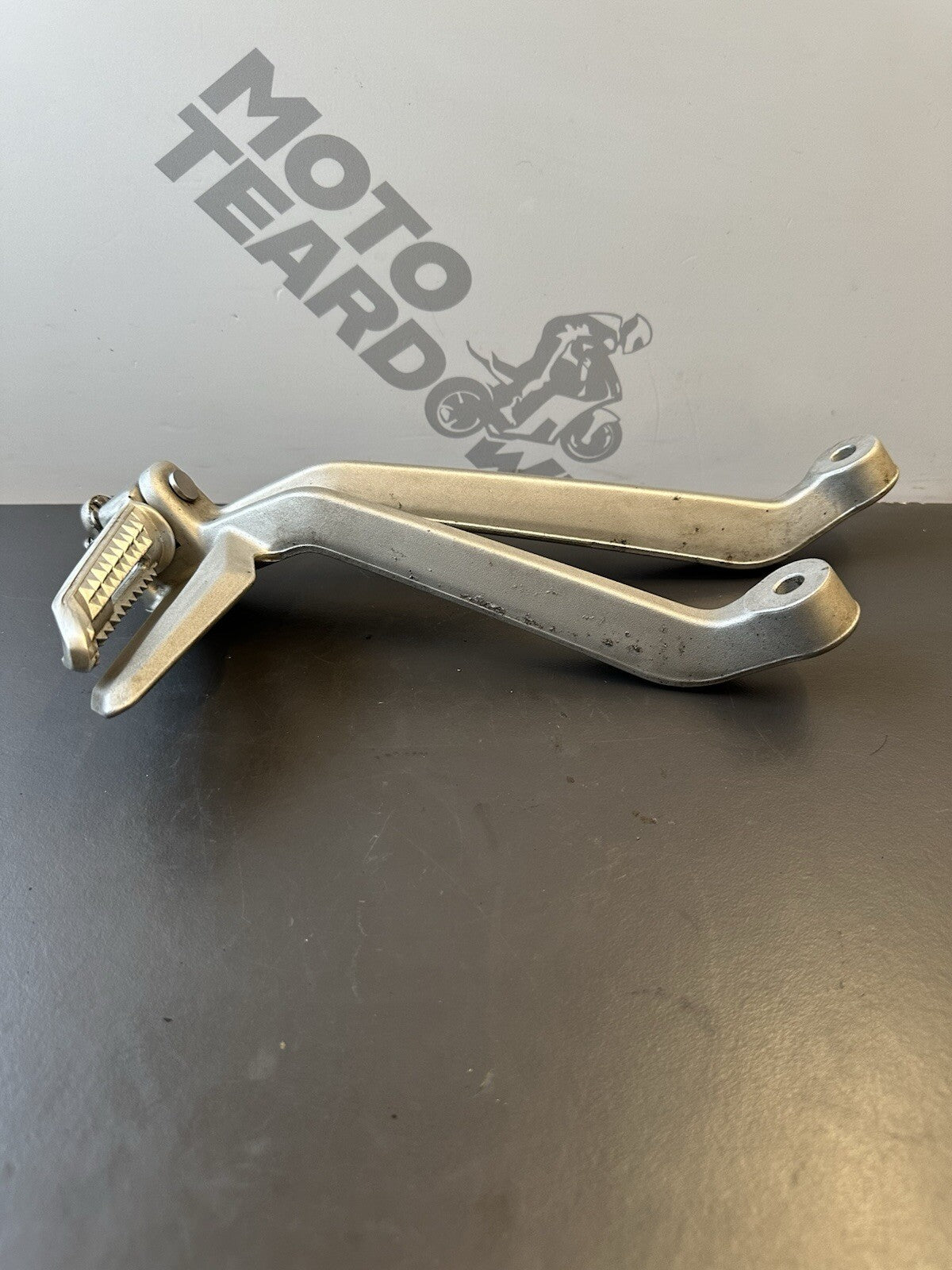TRIUMPH STREET TRIPLE 765S 765RS Left Pillion Footrest Hanger - T2081987 2017-19