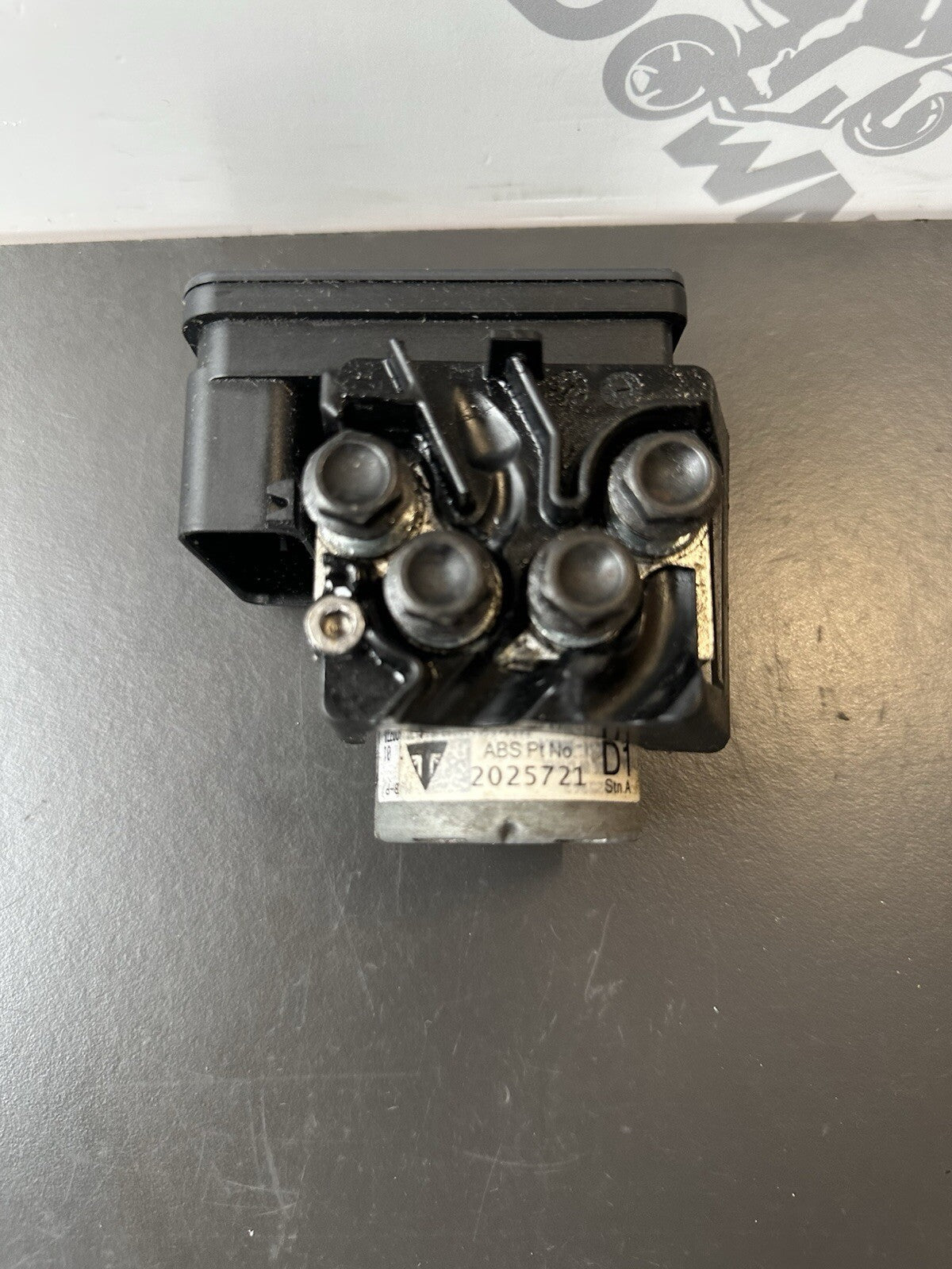 Triumph Street Triple 765S ABS Pump OEM Triumph Street Triple ABS Pump T2025721