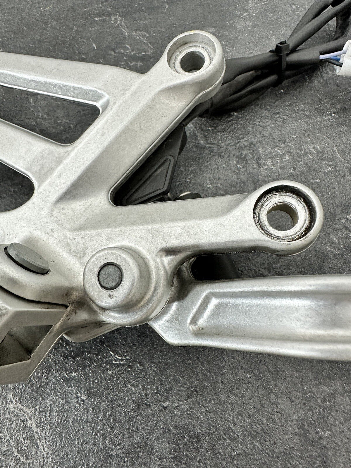 Aprilia Tuono V4 1100 Factory 2020 Right Rearset Footrest Brake 6889m OEM 2019
