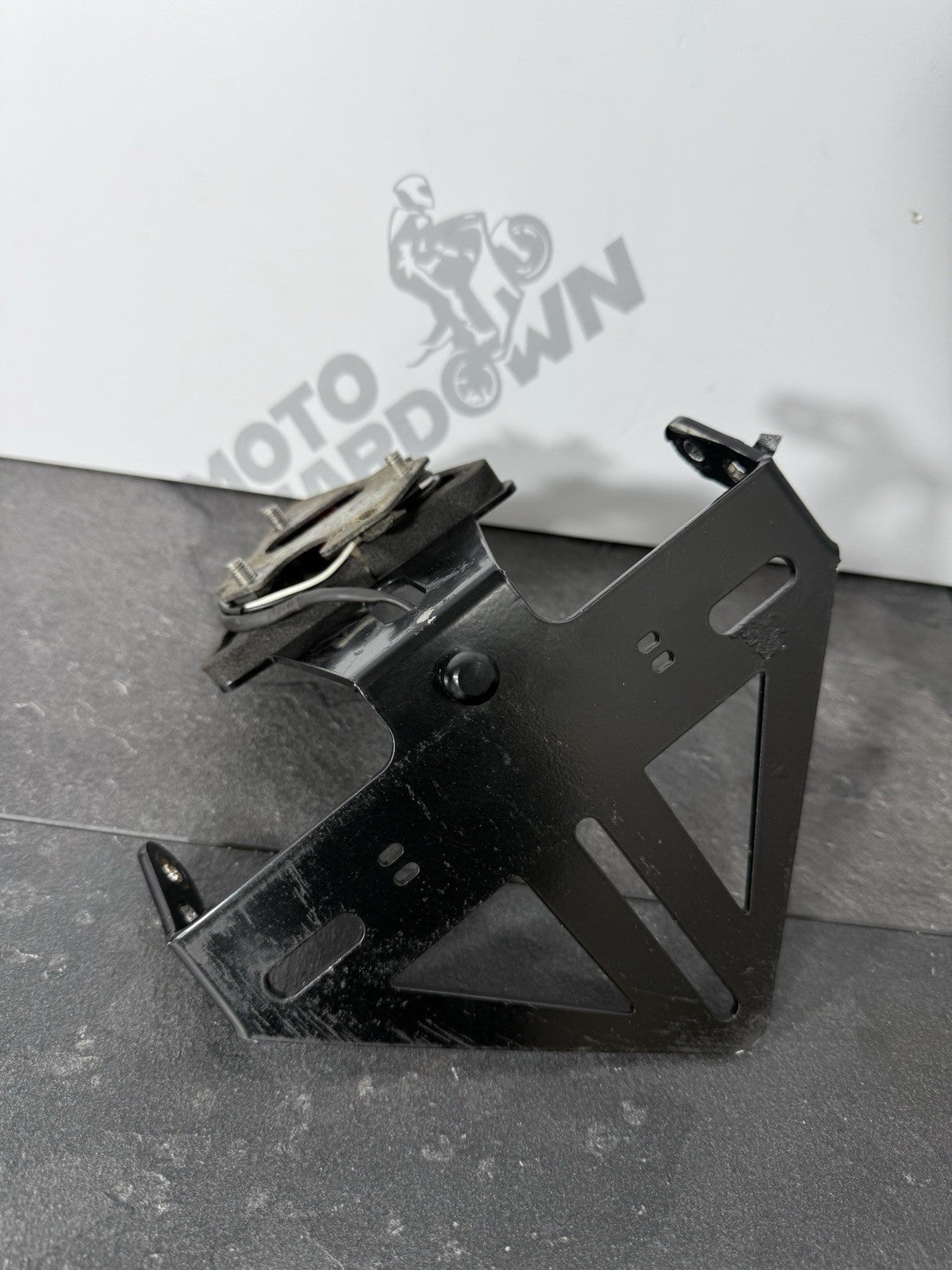 b329ea63-07a2-4e9f-b429-989eec5e5449