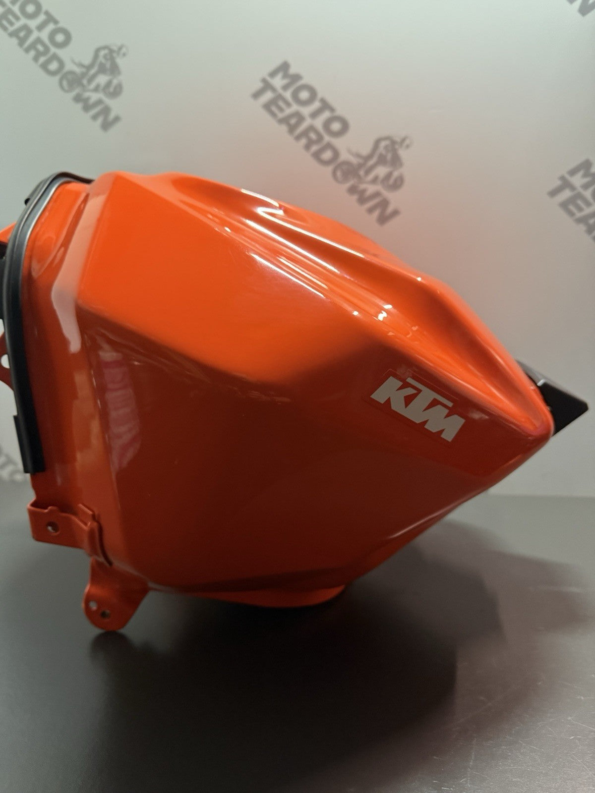 7e207d01-86a9-40f2-a3b2-d99d2ba6ae6c