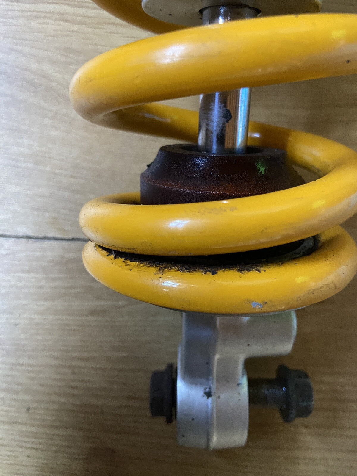 TRIUMPH STREET TRIPLE 765 RS OHLINS REAR SHOCK 2017-2019 OHLINS SHOCK UK ONLY