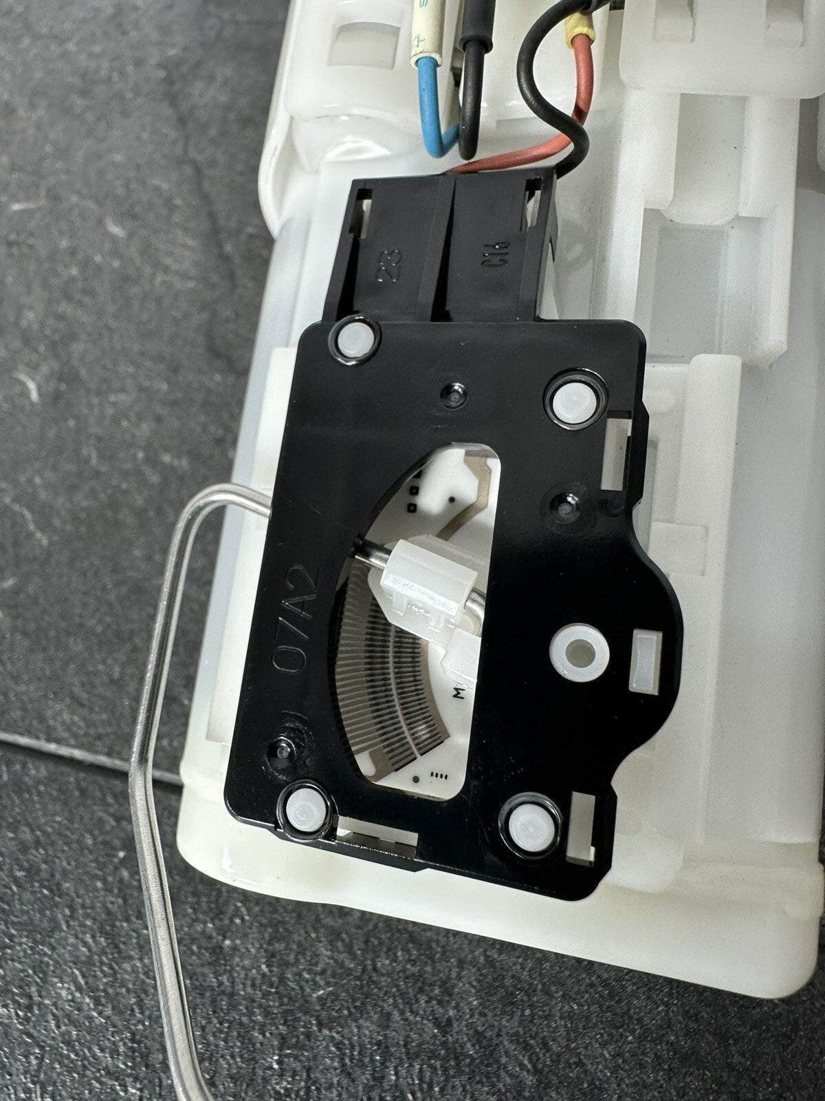 Yamaha R7 690 2024 Fuel Pump Petrol Pump Sender 1784 Miles 2022 2023 OEM UK ONLY