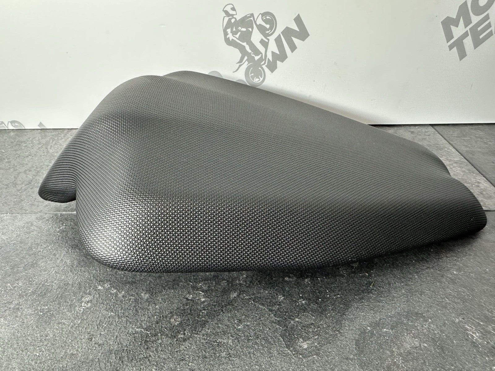 Aprilia RS660 2021 Pillion Seat Rear Seat BLACK Only 6220 Miles 2022-2025 OEM