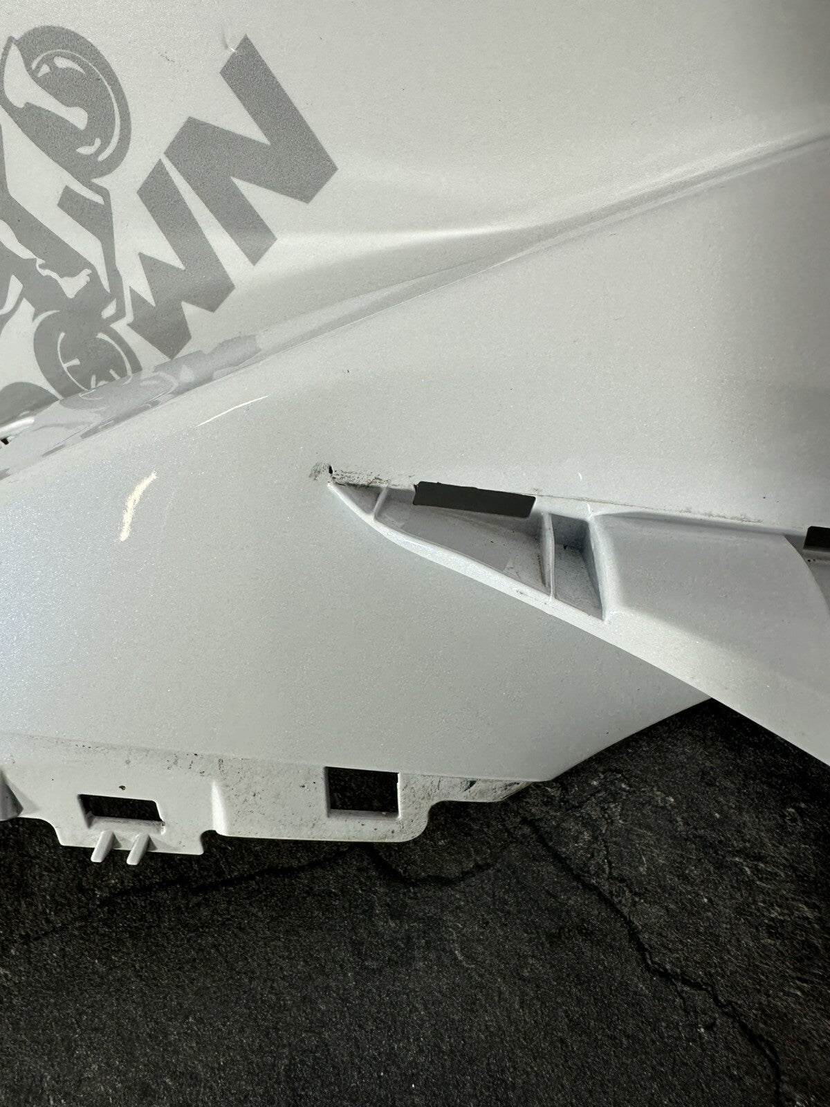 Suzuki GSXR 1000 2014 Right Side Upper Fairing Panel 22774 Miles 2009-2016 OEM