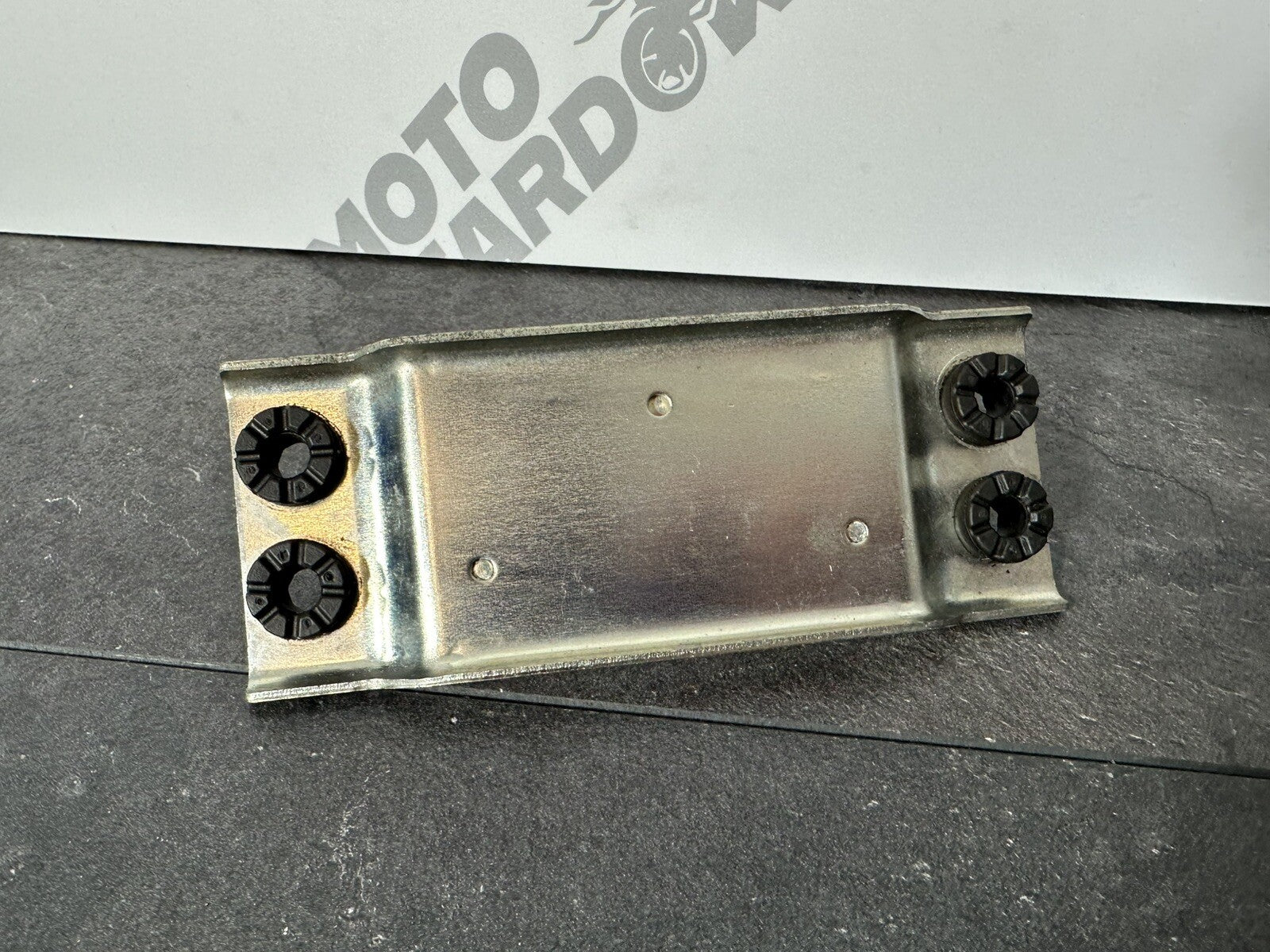 Suzuki GSXR 1300 2016 HAYABUSA Fuel Tank Mount Bracket 18408 Miles OEM