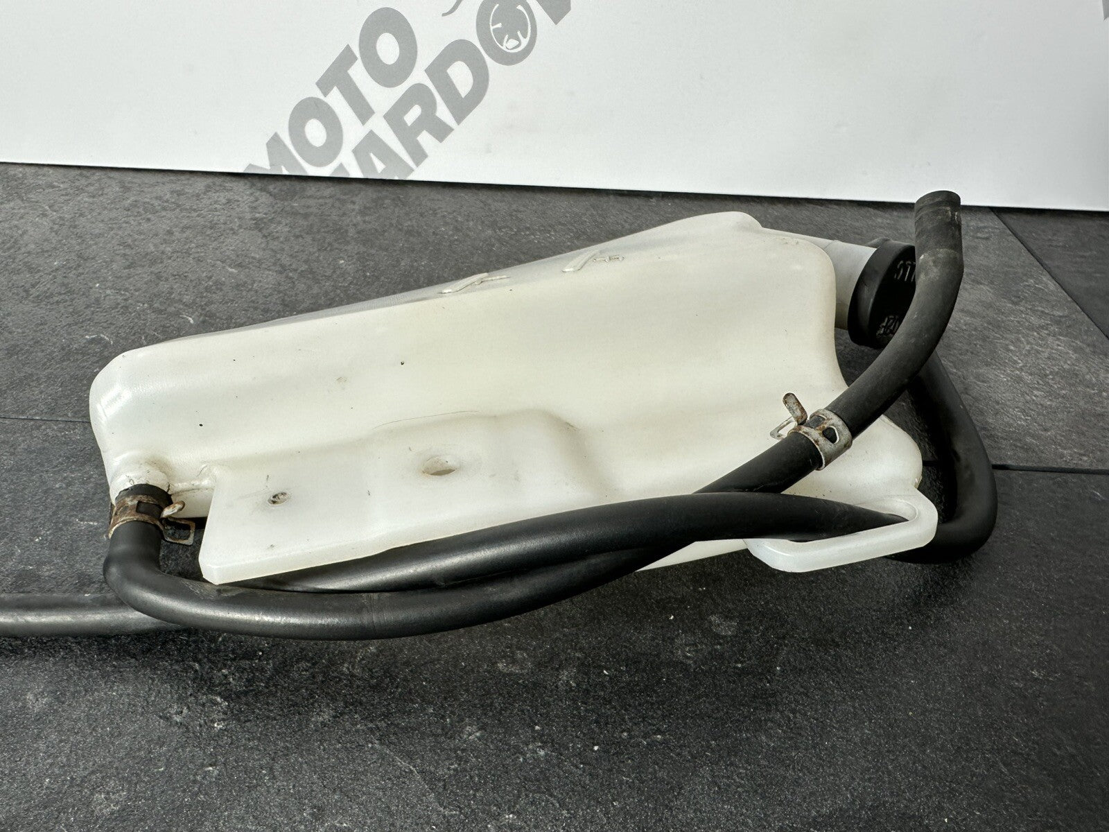 Suzuki GSXR 1000 2014 Expansion Tank Coolant Reservoir 22774 Miles 2009-2016 OEM