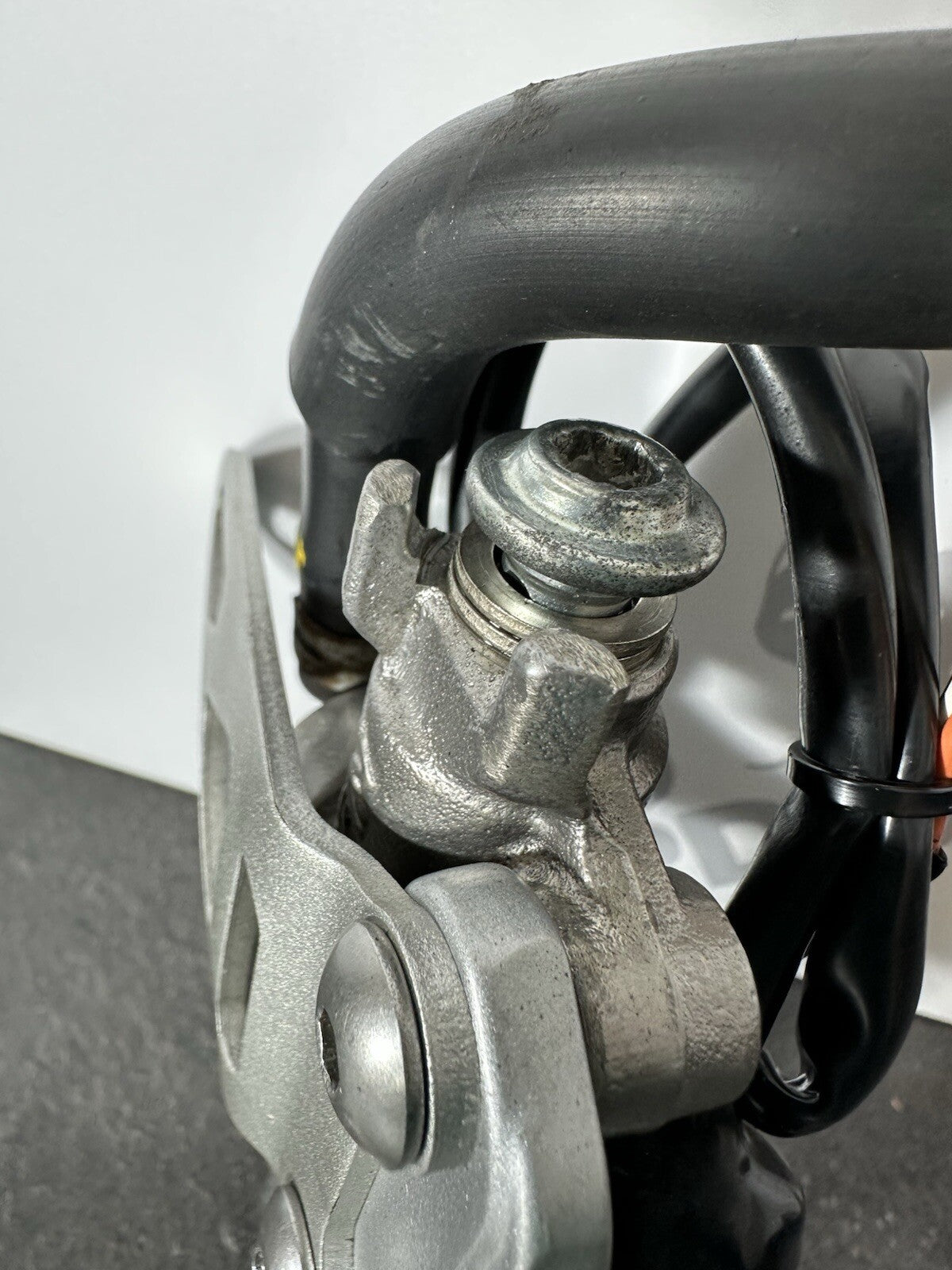 Suzuki GSXR 1000 2014 Right Footrest Rearset & Mount 22774 Miles 2009-2016 OEM