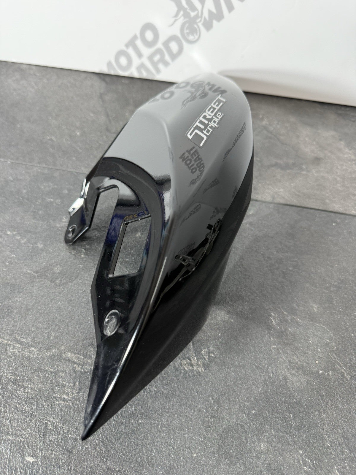 6b8fb9a3-afc9-4ce3-85ce-4093cf136a9c