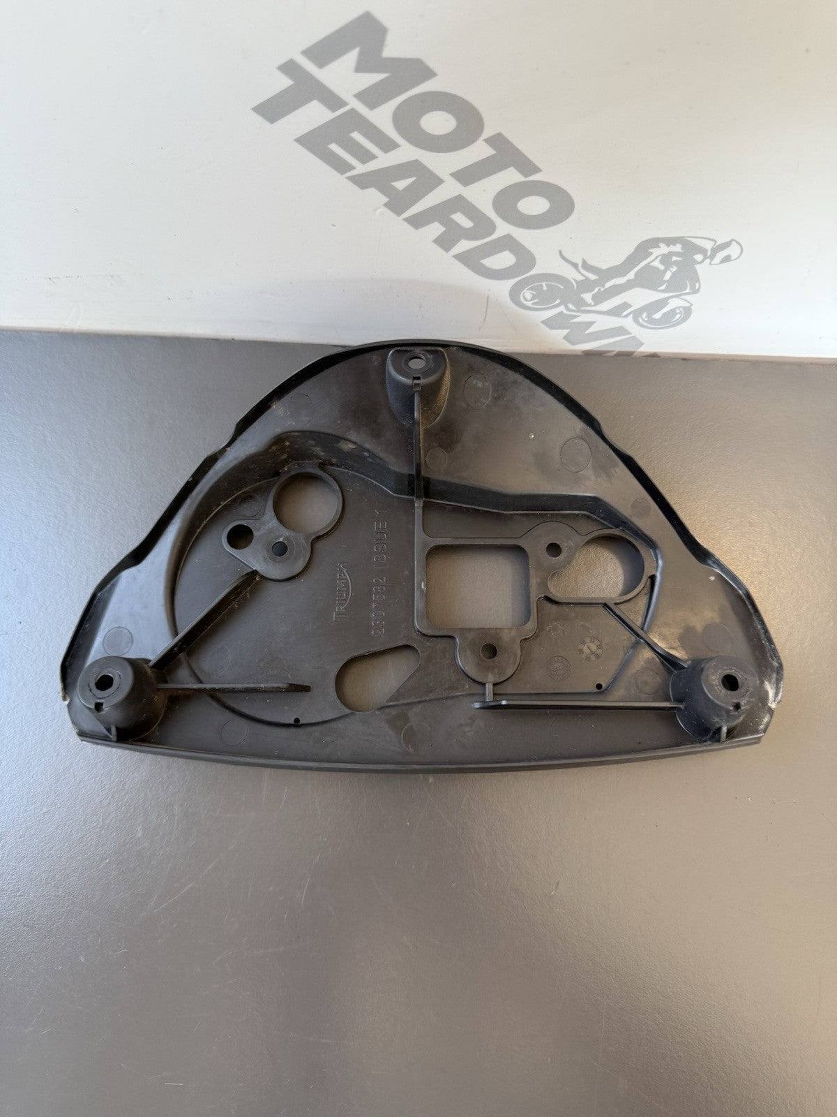 Triumph Street Triple 675 Clock Speedo DASHBOARD MOUNT T2307582 2007-11 OEM 675R