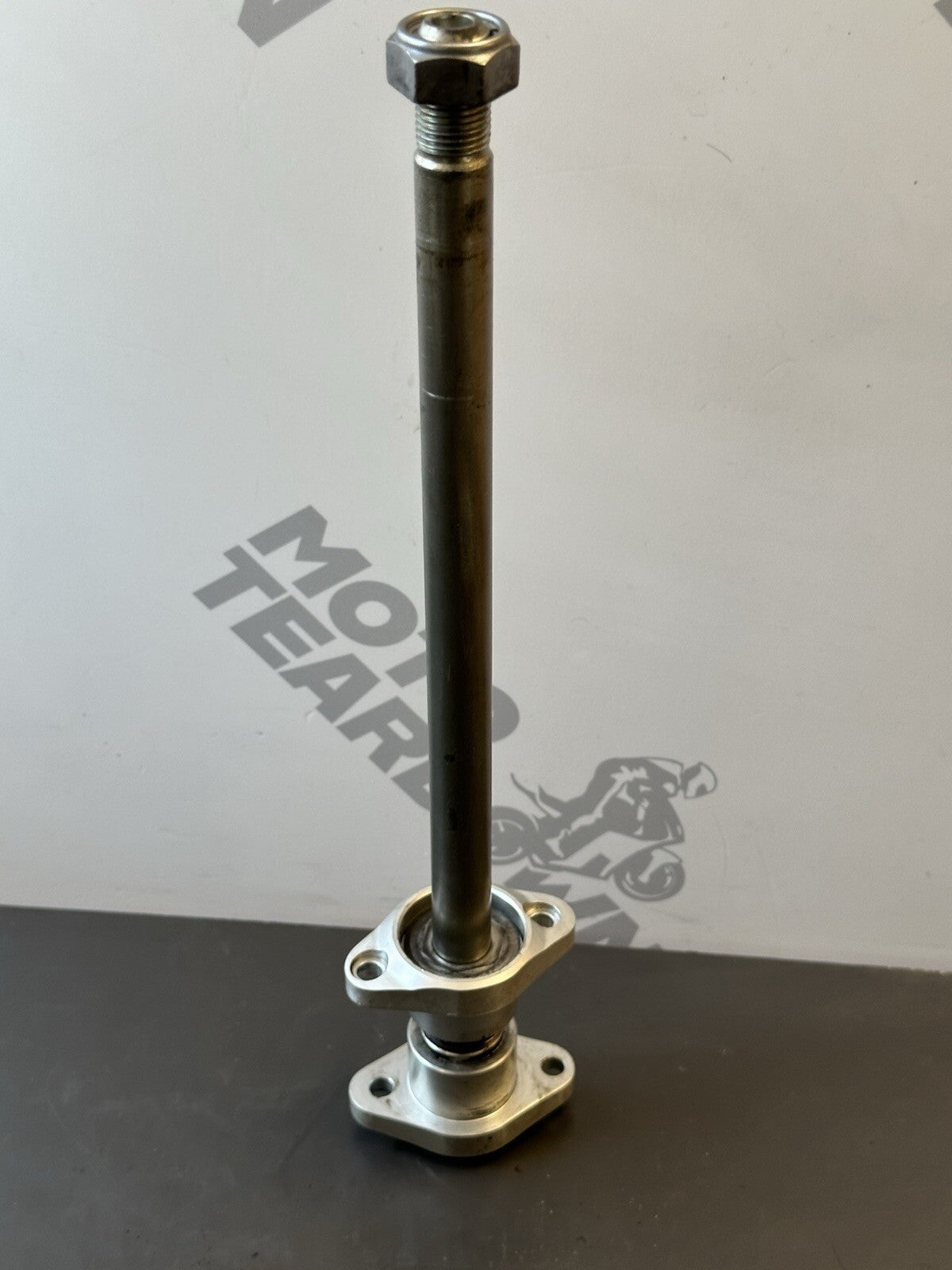 Triumph Street Triple 765S 765RS Swingarm Spindle Swing Arm Spindle 2017-2019