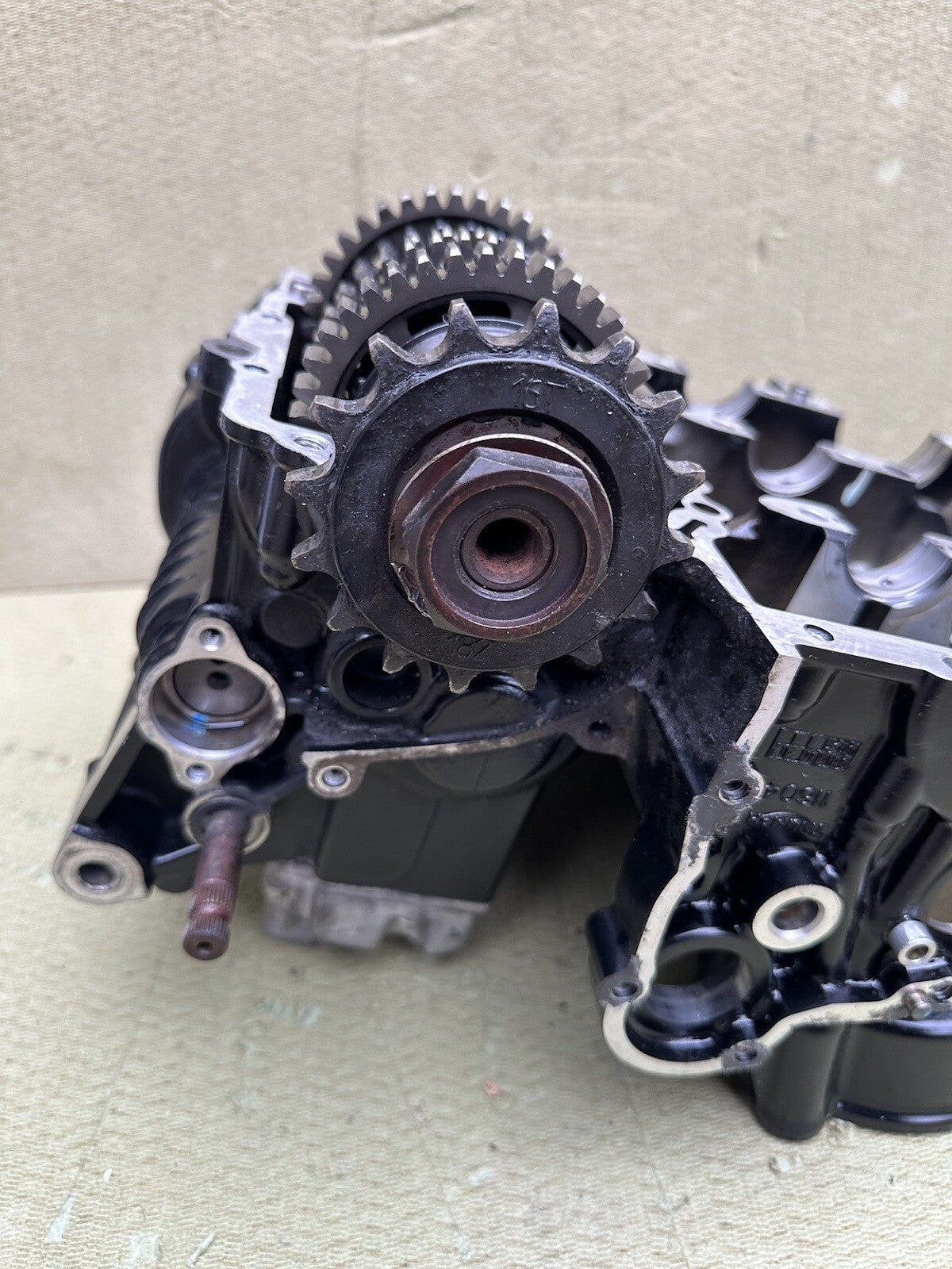 TRIUMPH 675 R DAYTONA GEAR BOX ASSEMBLY Top Engine Case 2011 675R Gear Assembly