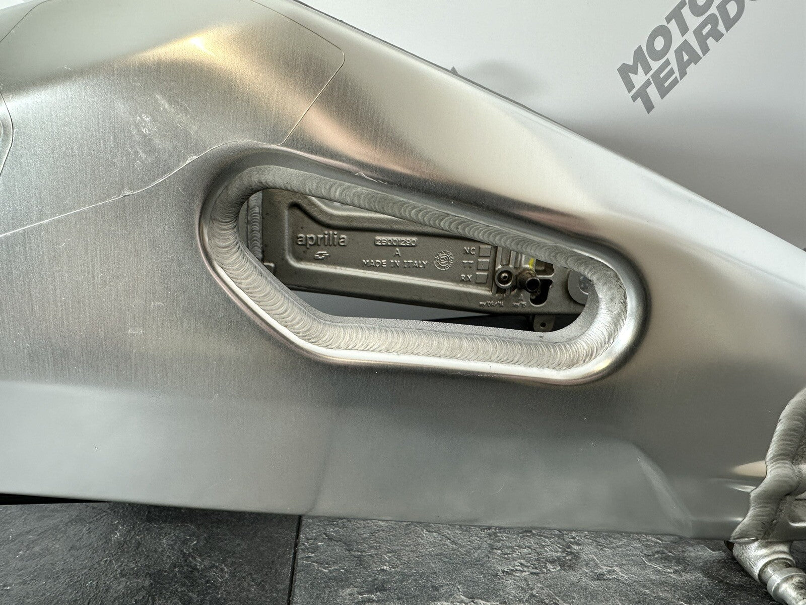 Aprilia Tuono V4 1100 Factory 2020 Swingarm Swinging Arm 6889 Miles OEM 2019