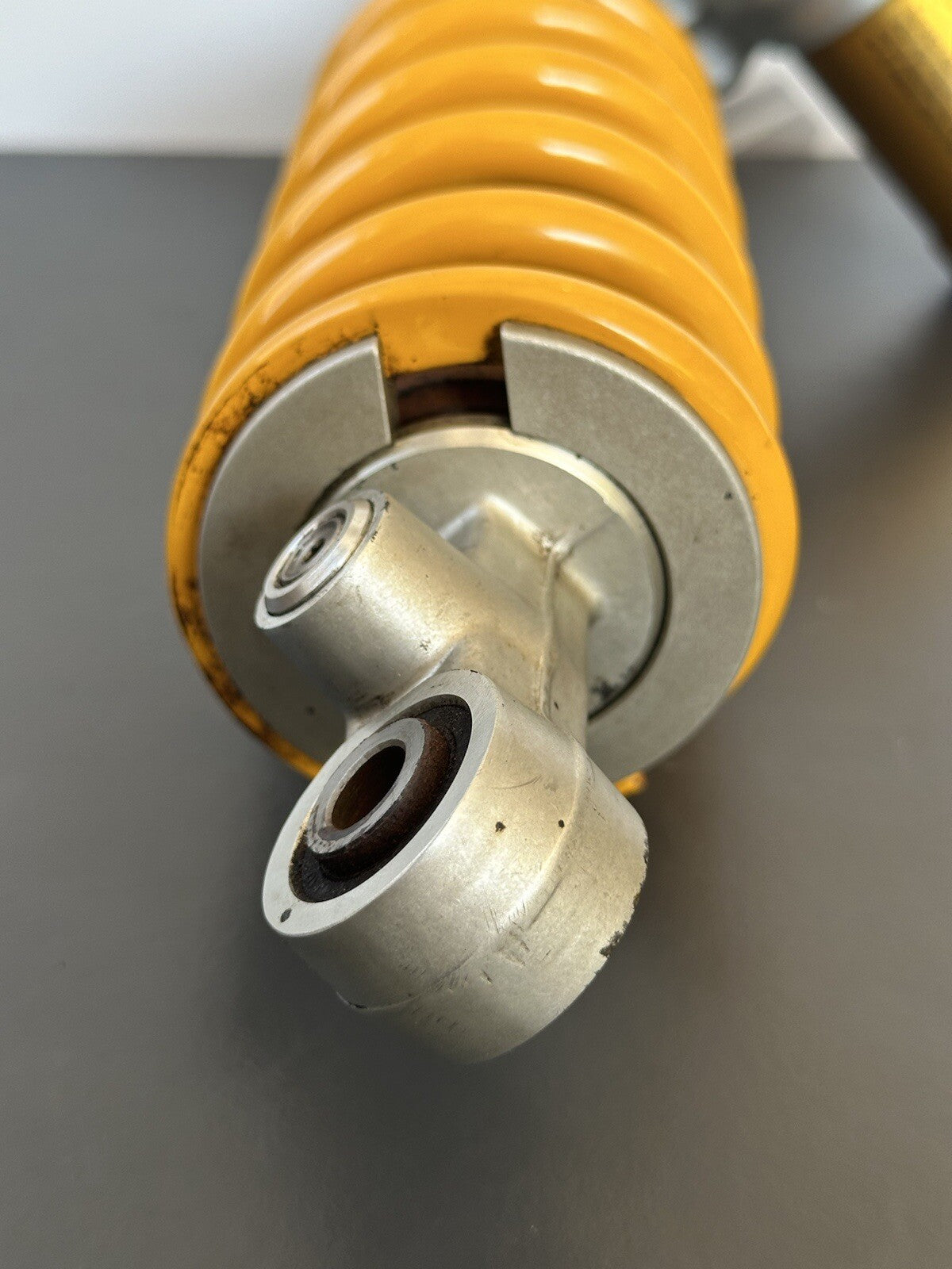 TRIUMPH STREET TRIPLE 765 RS OHLINS REAR SHOCK 2019 - *UK ONLY* 8126m Ohlins