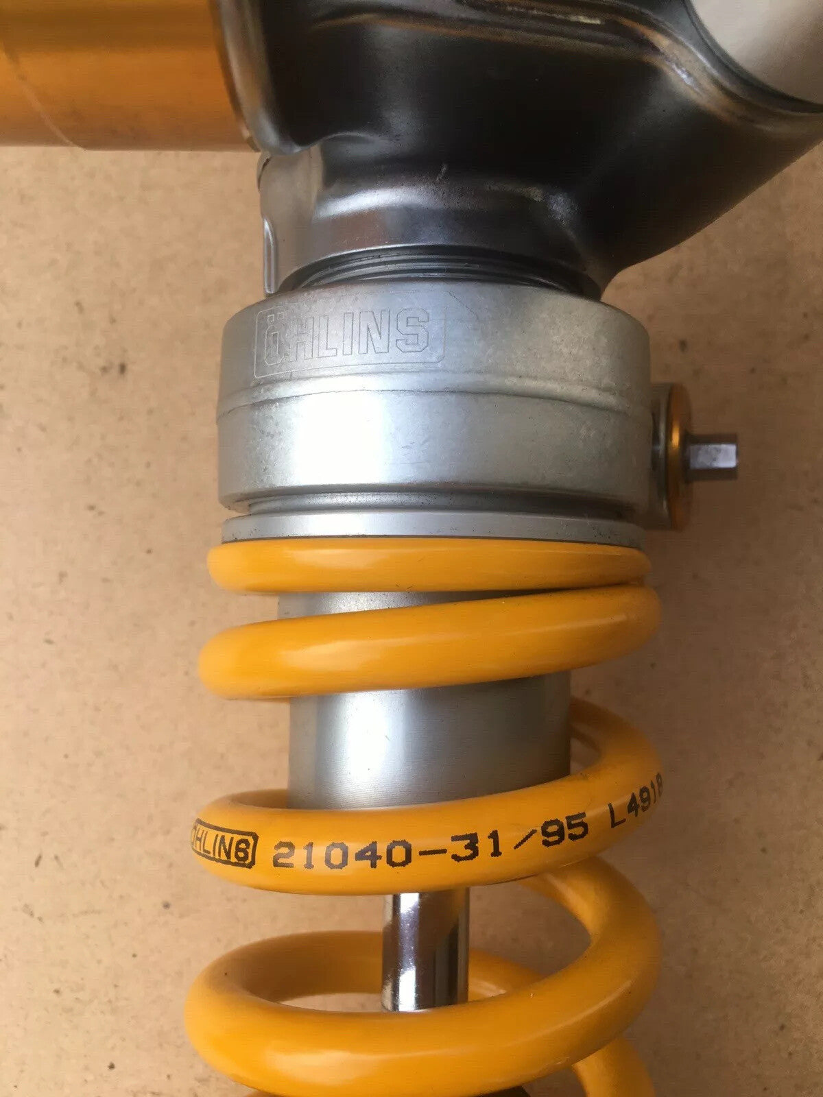 Aprilia Tuono V4 Factory Ohlins TTX rear Shock Ohlins TTX Rear suspension TTX