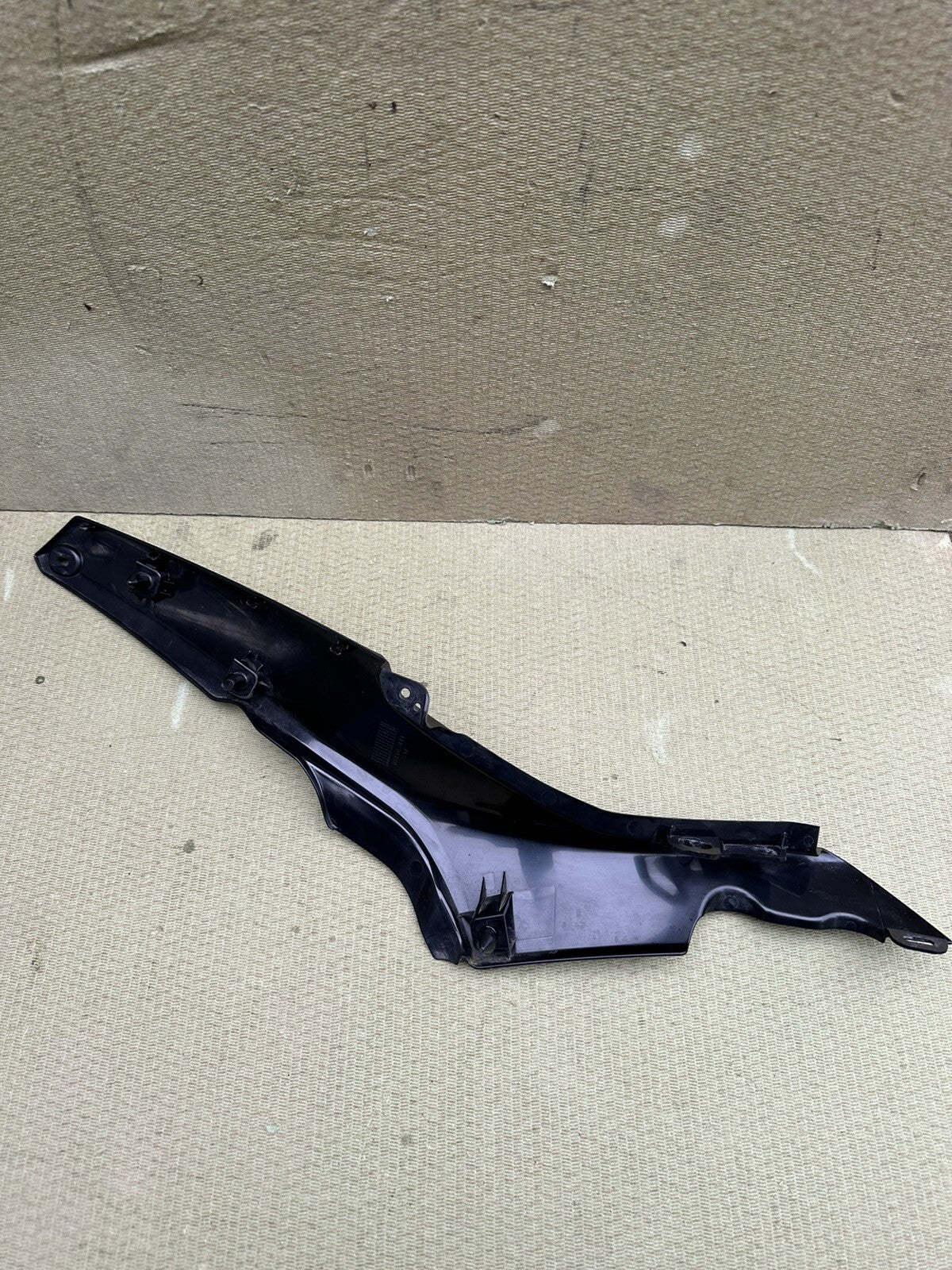 Yamaha Yzf R7 Yzf690 2022 - 2023 Right Side Fuel Tank Infill Fairing Right Tank