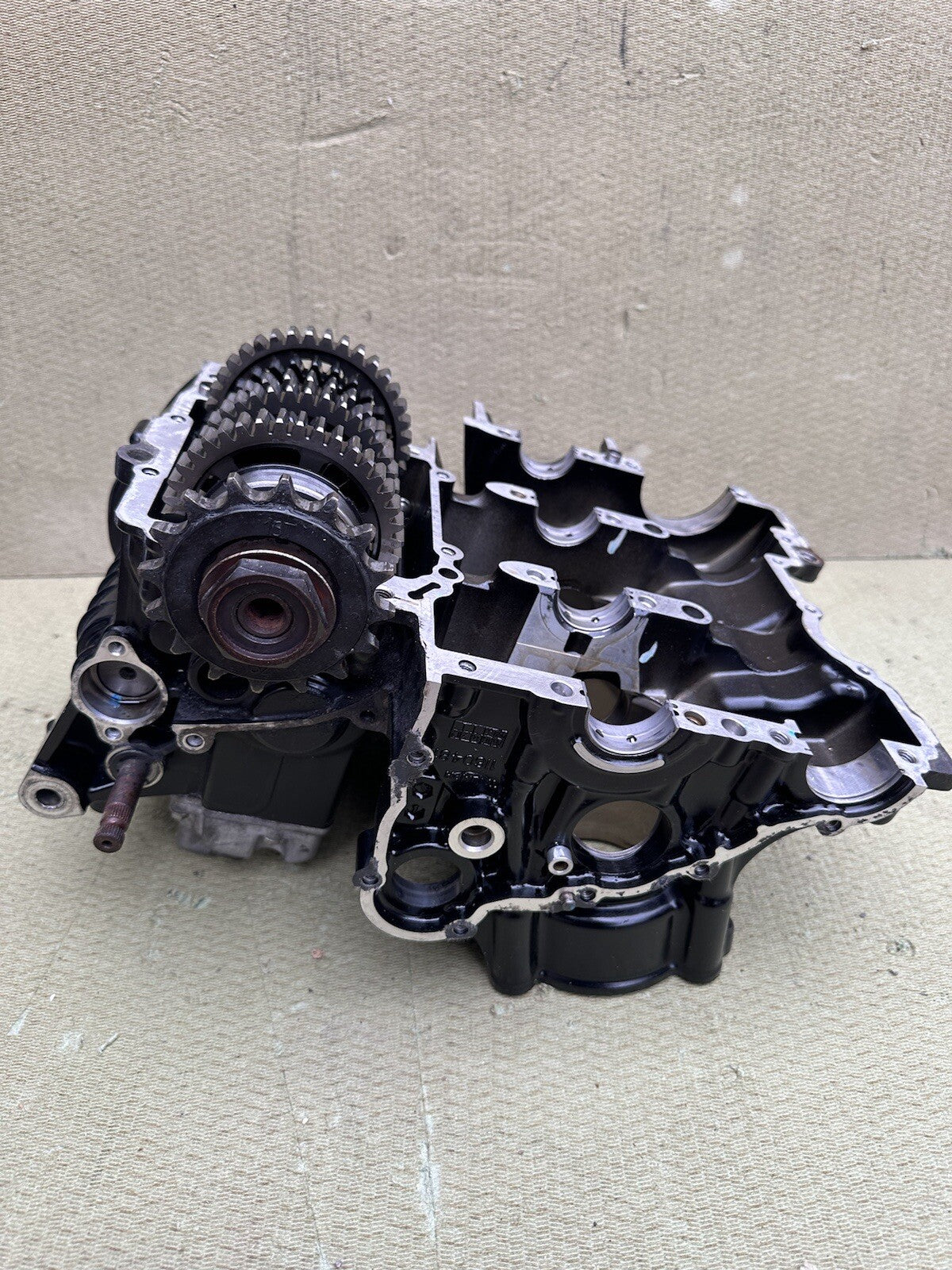 TRIUMPH 675 R DAYTONA GEAR BOX ASSEMBLY Top Engine Case 2011 675R Gear Assembly