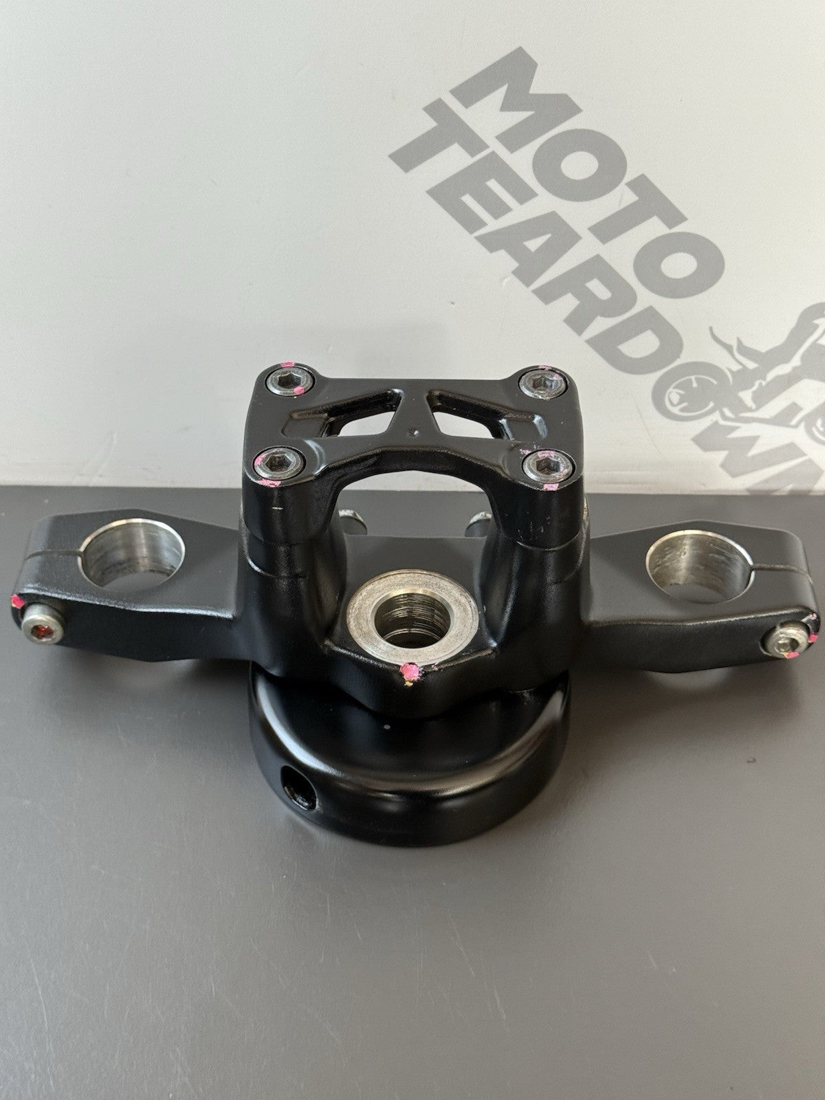SUZUKI GSXS 125 2017-2021 TOP FORK YOKE Top Clamp Suzuki GSXS 125 Top Clamp OEM