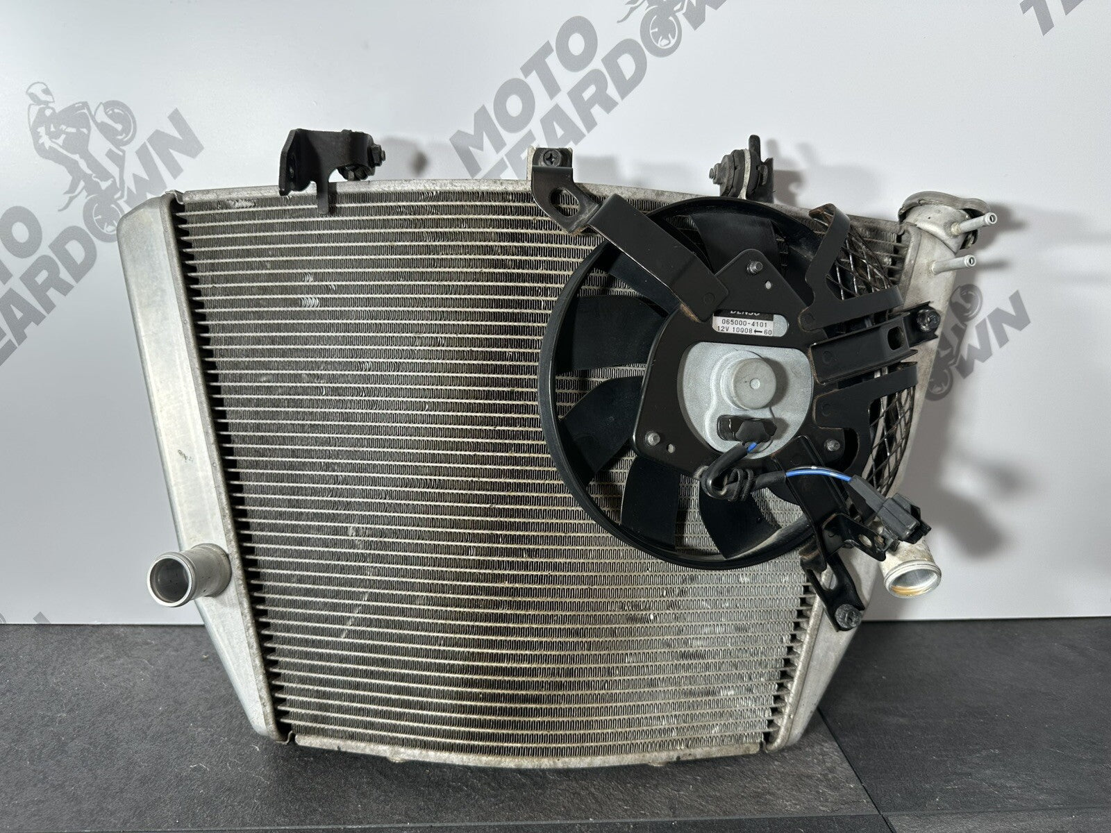 Suzuki GSXR 1000 2014 Radiator Coolant Radiator 22774 Miles 2009-2016 OEM