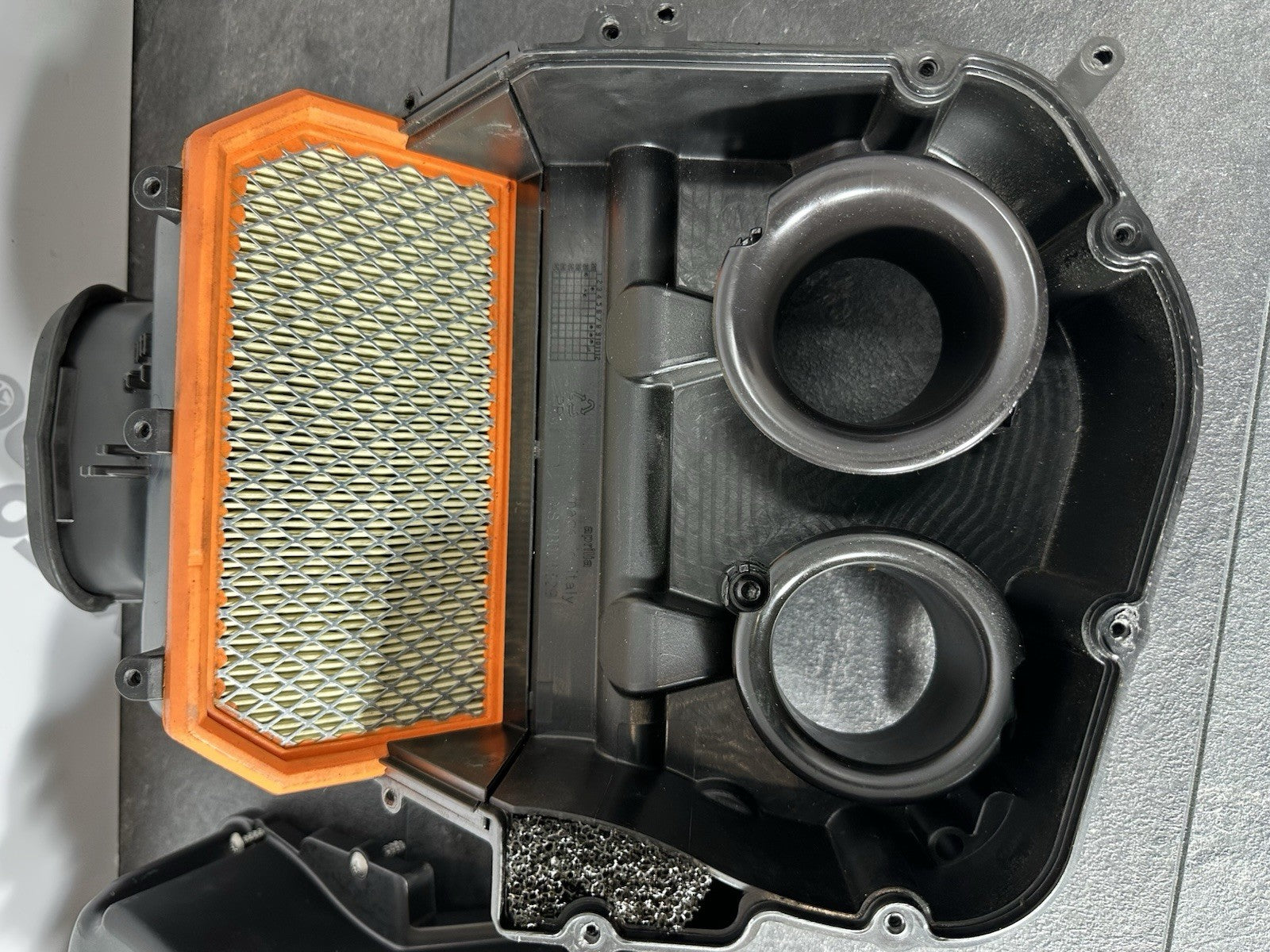 Aprilia RS660 2021 Airbox Air Box Filter Air Only 6220 Miles 2022-2025 OEM