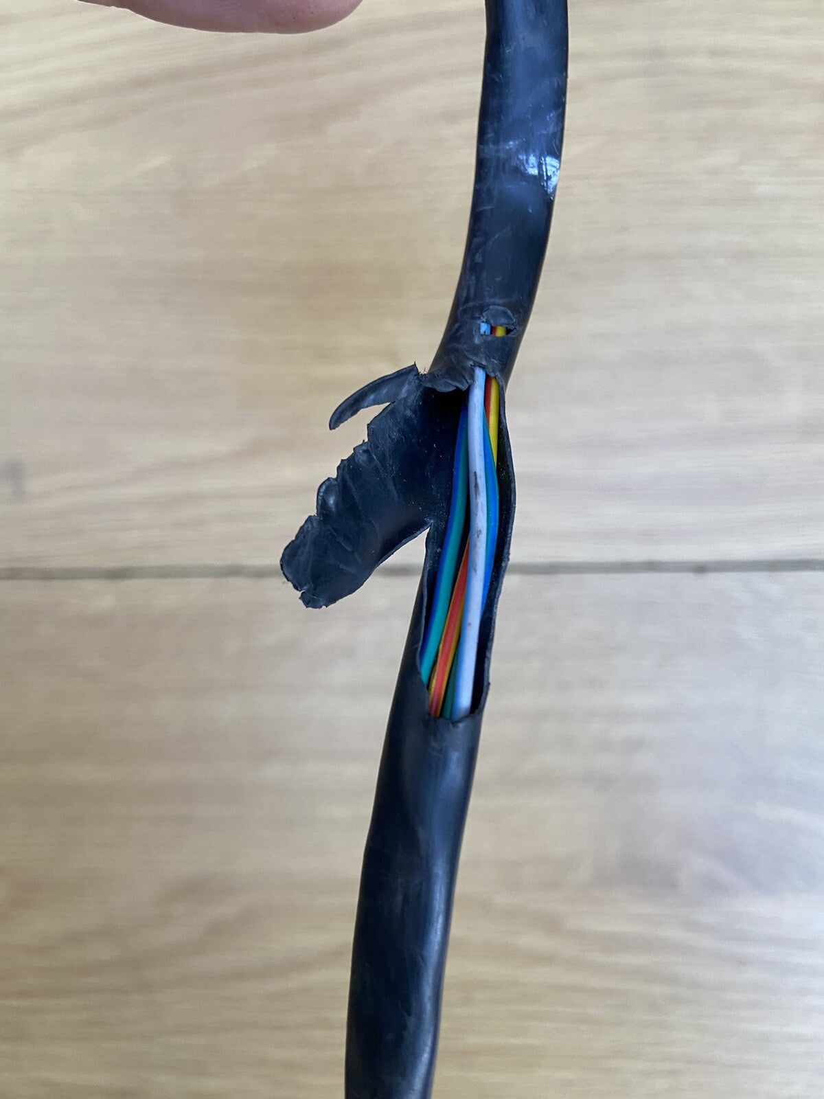 Aprilia Tuono V4 1100 Factory right hand handlebar kill switch SPARES / REPAIRS