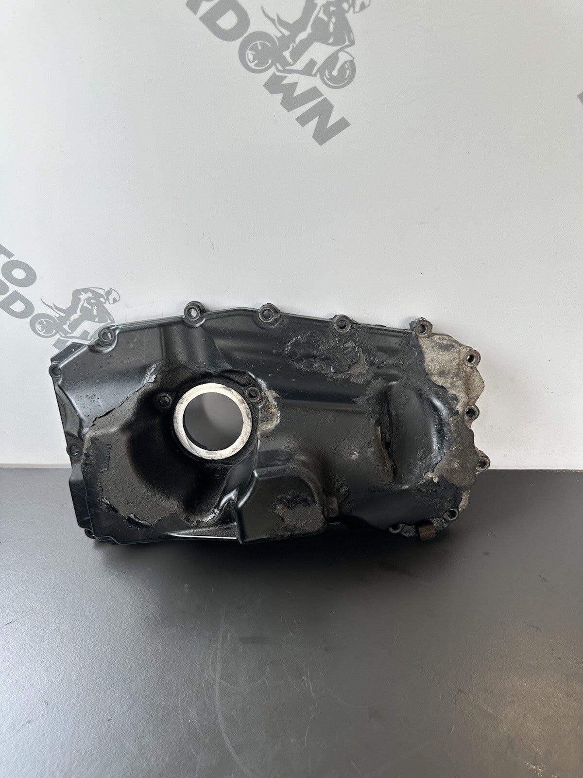 Triumph Speed Triple 1050 2011 - 2015 Oil Pan Sump Triumph Speed Triple Sump OEM