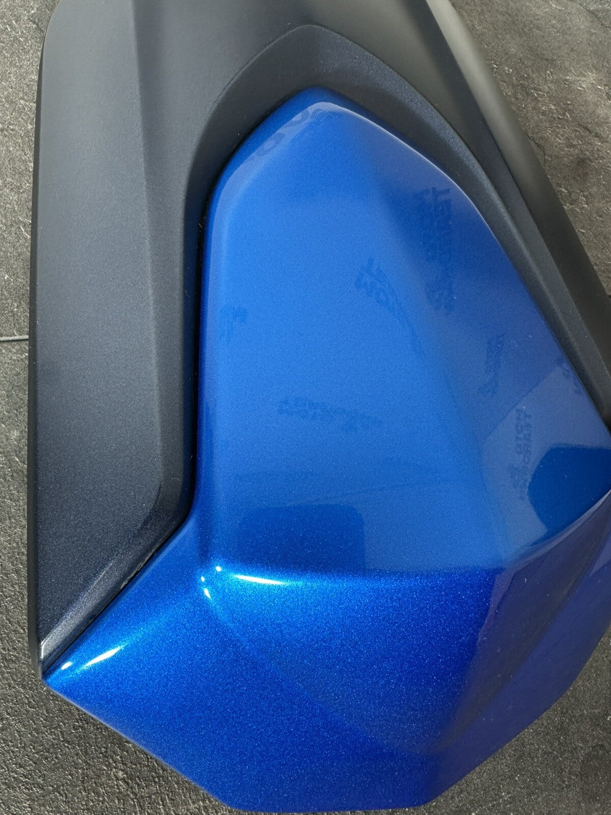 Suzuki GSXR 1000 2014 Pillion Seat Cowl Cover Fairing 22774 Miles 2009-2016 OEM
