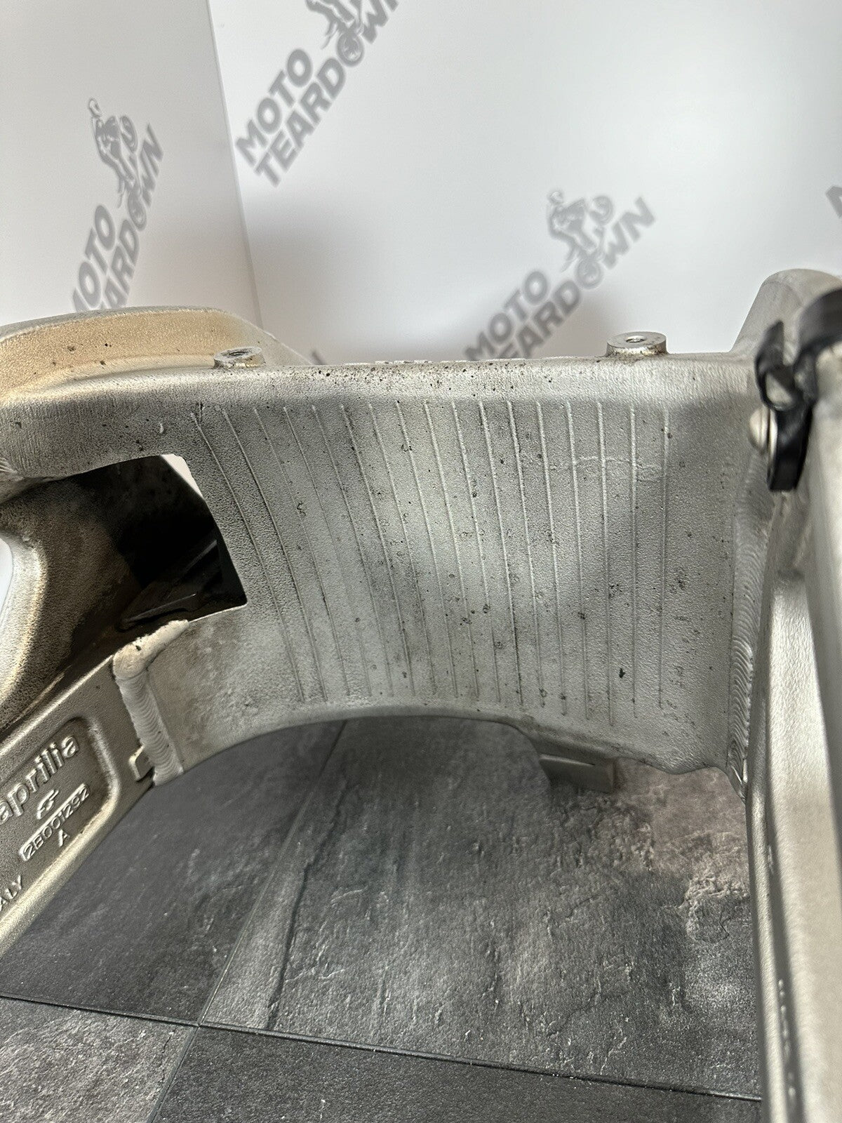 Aprilia Tuono V4 1100 Factory 2020 Swingarm Swinging Arm 6889 Miles OEM 2019