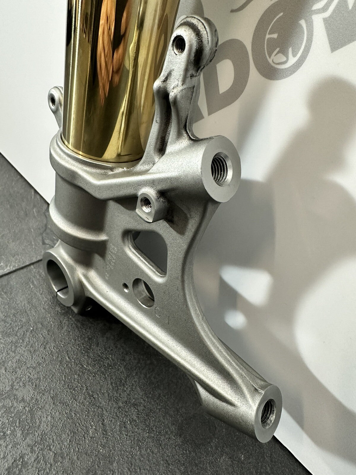 Aprilia Tuono V4 1100 Factory 2020 Right OHLINS NIX EC Fork 6889 Miles OEM 2019