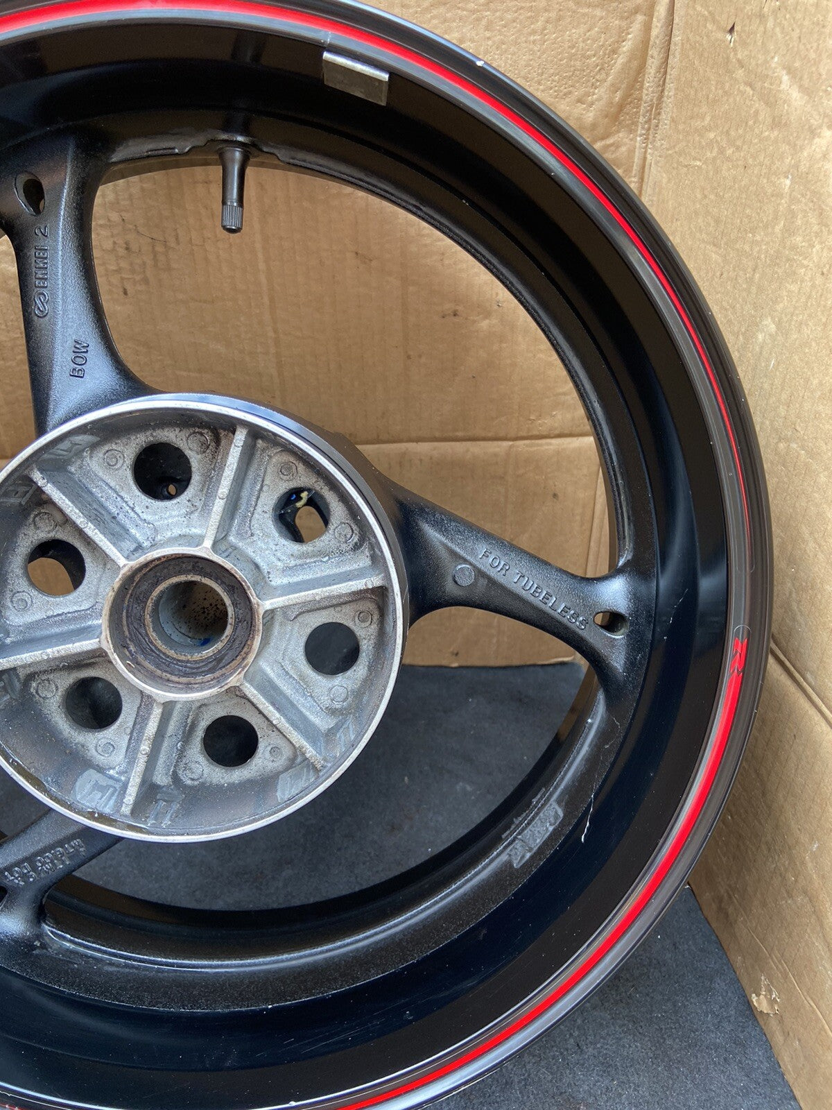 SUZUKI GSXR1000 GSXR 1000 L2-L6 REAR WHEEL YEAR 2014 GSXR1000 Rear Rim OEM