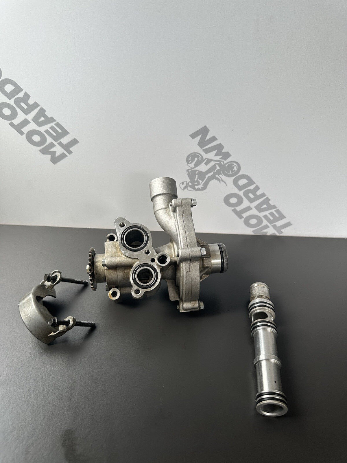 Triumph Street Triple 765 RS 2017 water pump 2017-2019 Engine Pump 765RS Water